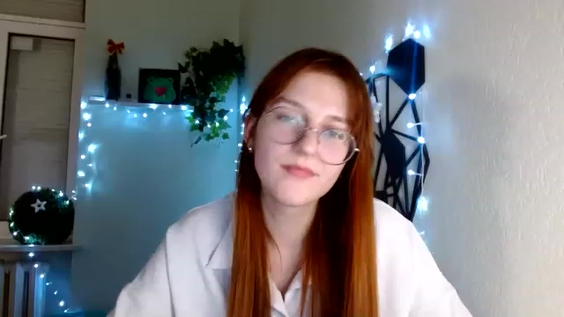Gallery image thumbnail from Red_Hot_Fox's myfreecams stream on, 12/02/2022, 15:25 image 13 of 20