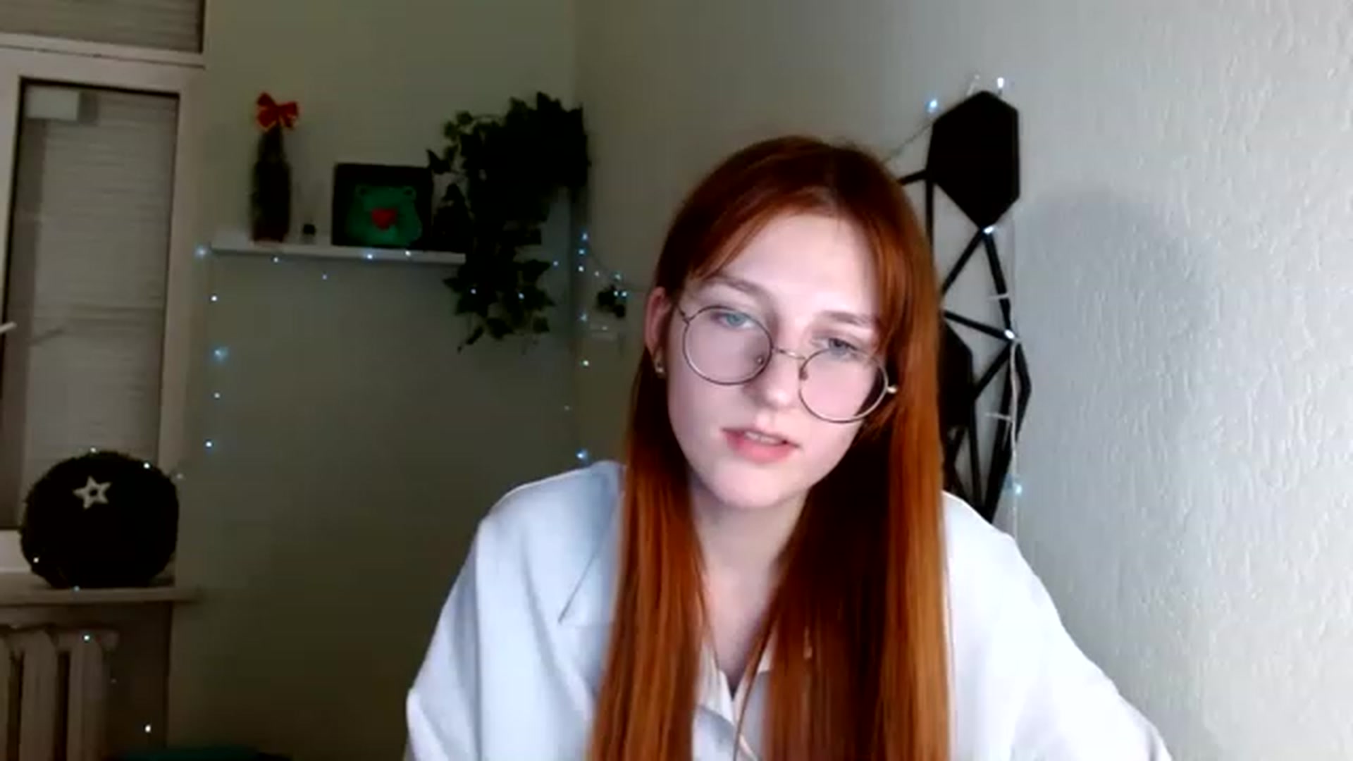 Gallery image thumbnail from Red_Hot_Fox's myfreecams stream on, 12/02/2022, 15:25 image 4 of 20