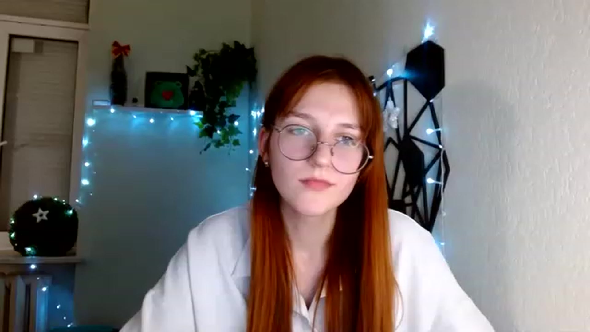 Gallery image thumbnail from Red_Hot_Fox's myfreecams stream on, 12/02/2022, 15:25 image 5 of 20