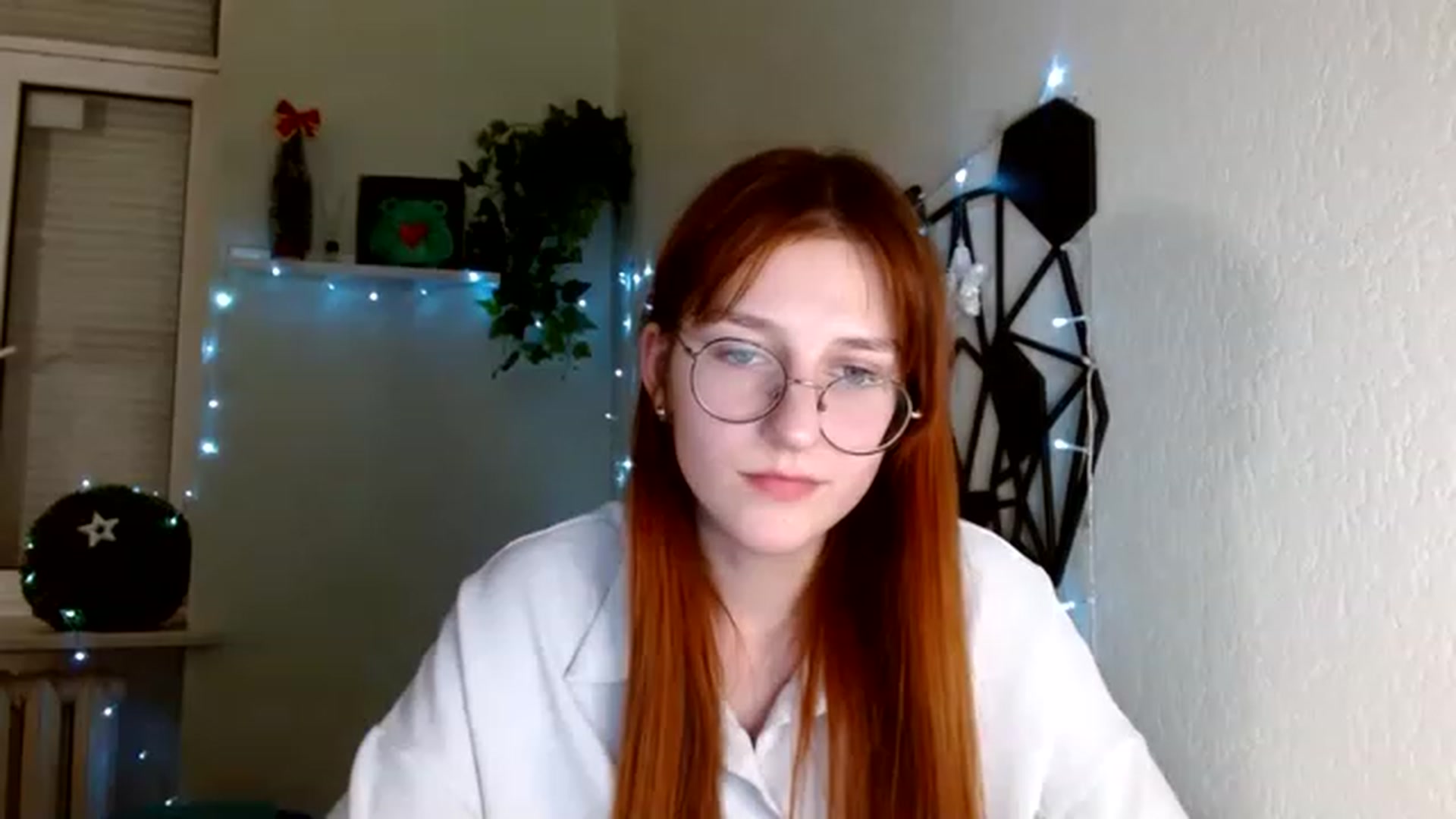 Gallery image thumbnail from Red_Hot_Fox's myfreecams stream on, 12/02/2022, 15:25 image 11 of 20