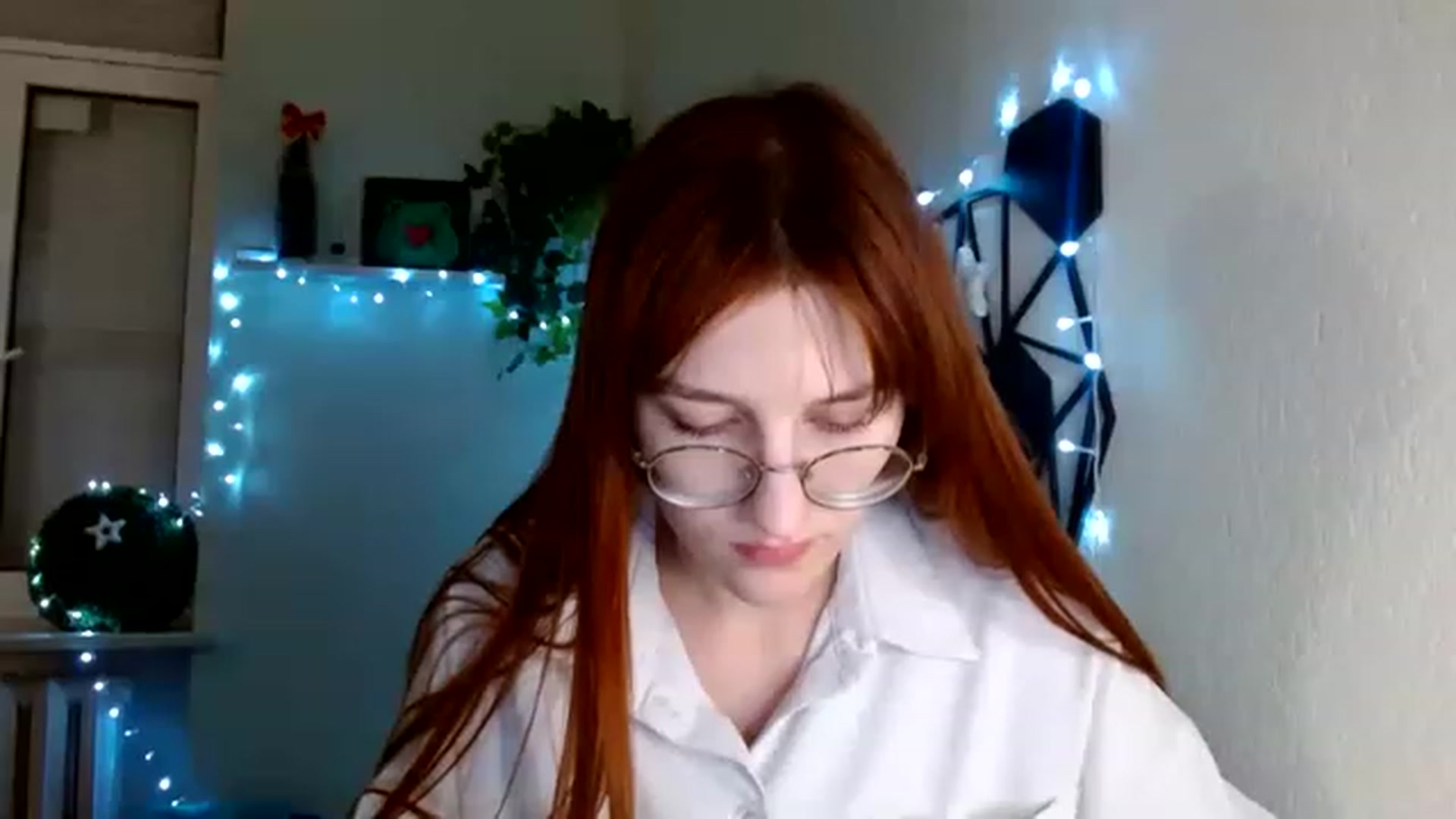 Gallery image thumbnail from Red_Hot_Fox's myfreecams stream on, 12/02/2022, 16:47 image 17 of 20