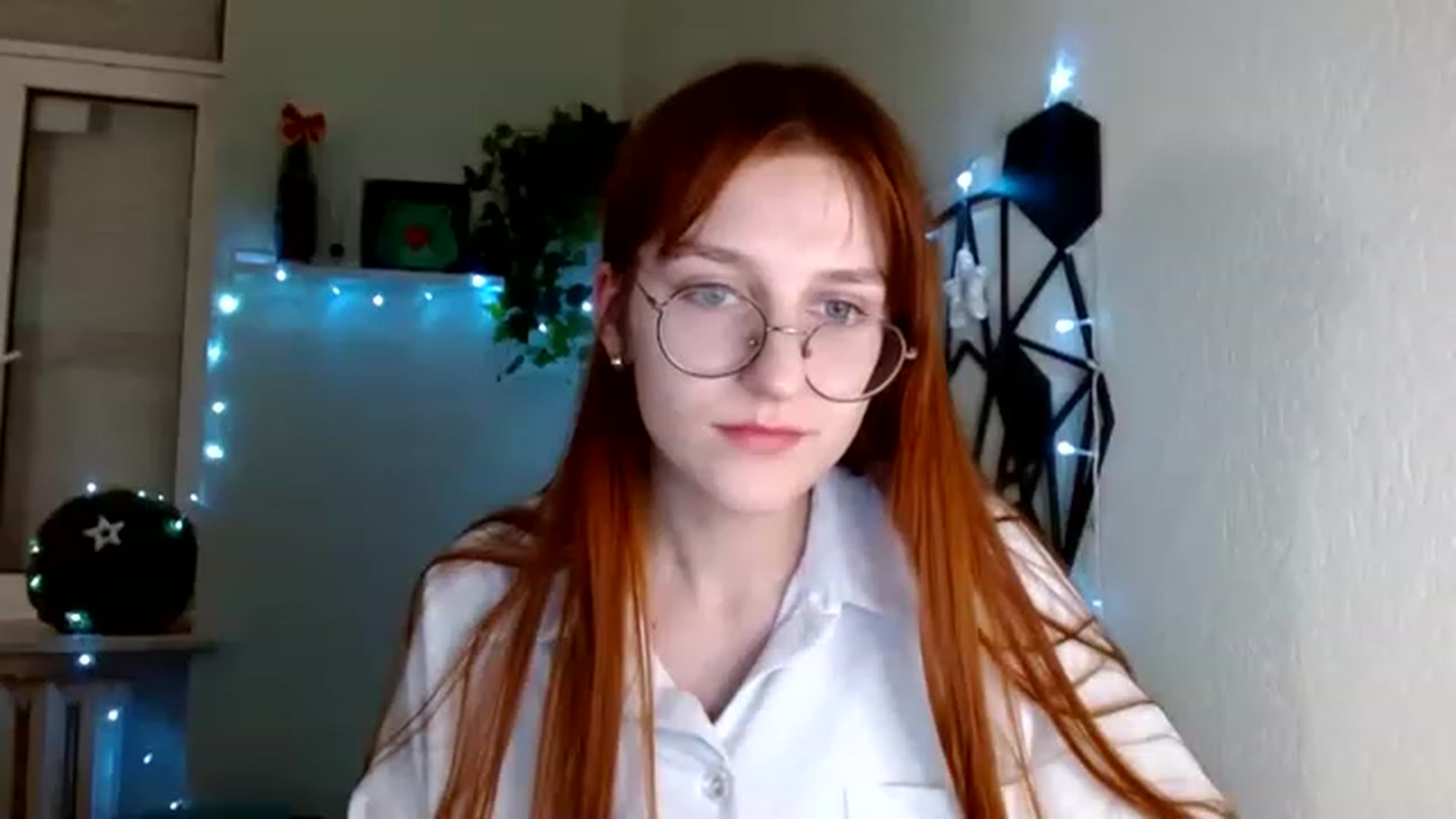 Gallery image thumbnail from Red_Hot_Fox's myfreecams stream on, 12/02/2022, 16:47 image 19 of 20