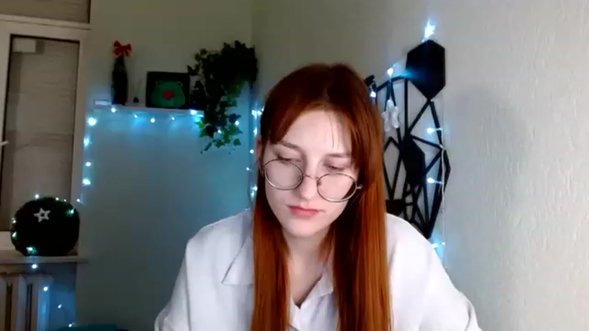 Gallery image thumbnail from Red_Hot_Fox's myfreecams stream on, 12/02/2022, 16:47 image 9 of 20