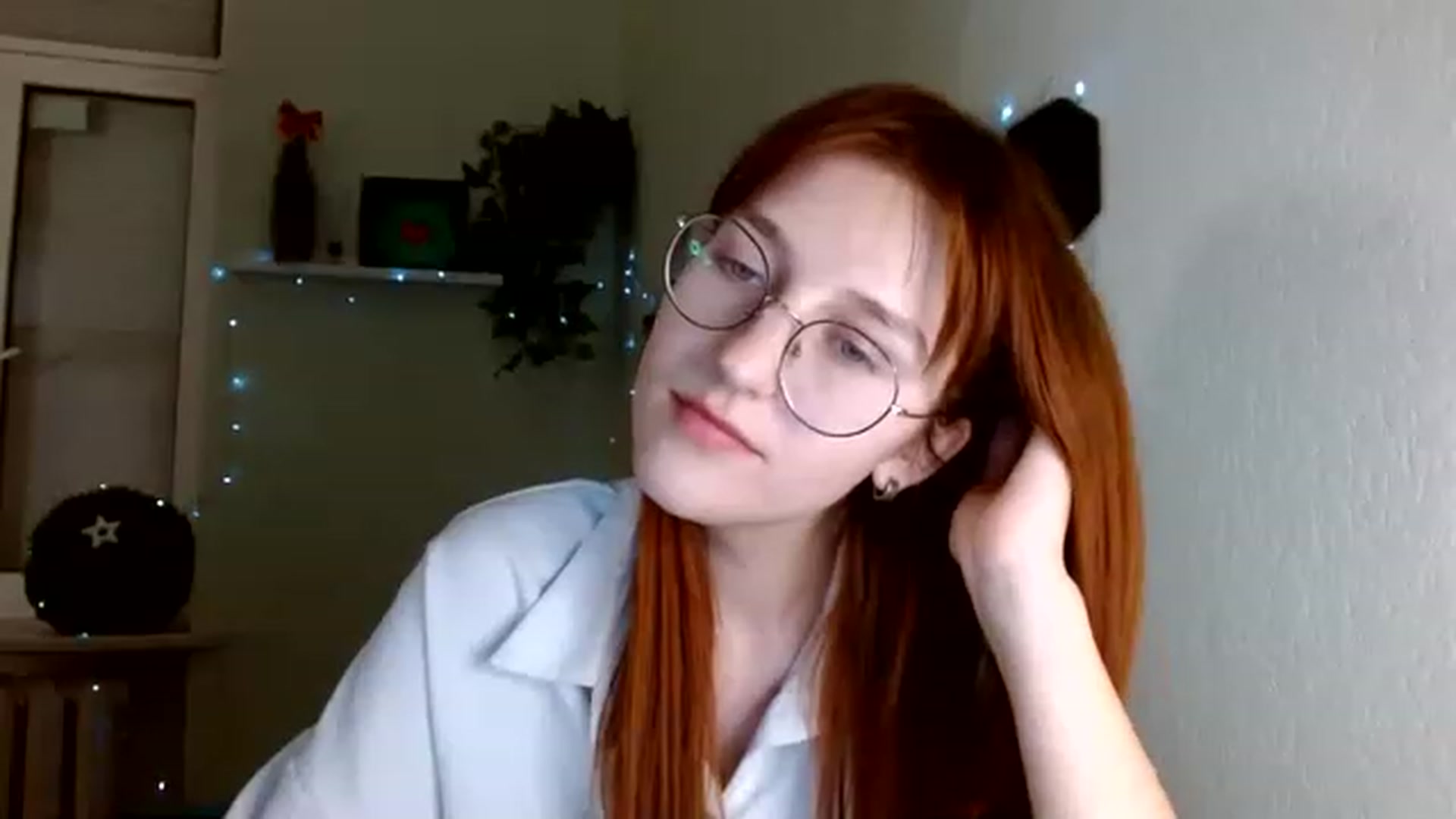 Gallery image thumbnail from Red_Hot_Fox's myfreecams stream on, 12/02/2022, 17:15 image 3 of 20