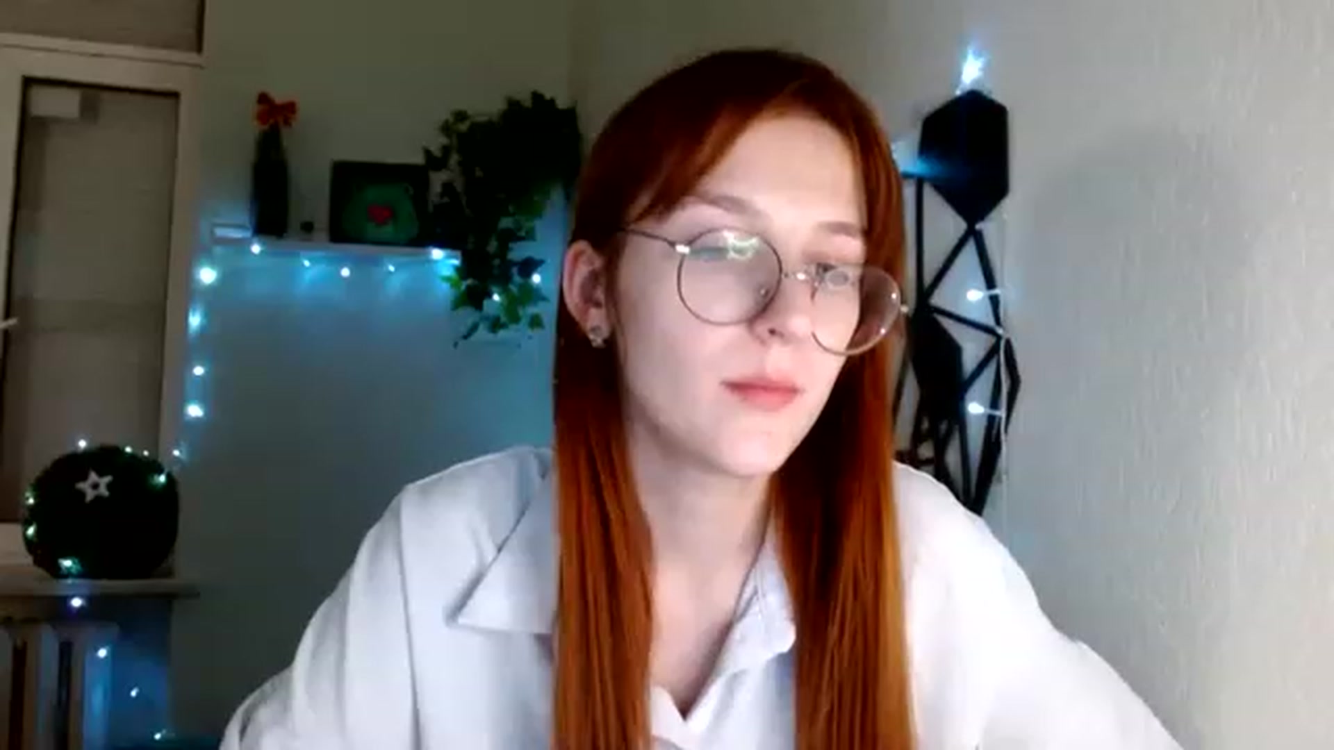 Gallery image thumbnail from Red_Hot_Fox's myfreecams stream on, 12/02/2022, 17:15 image 2 of 20