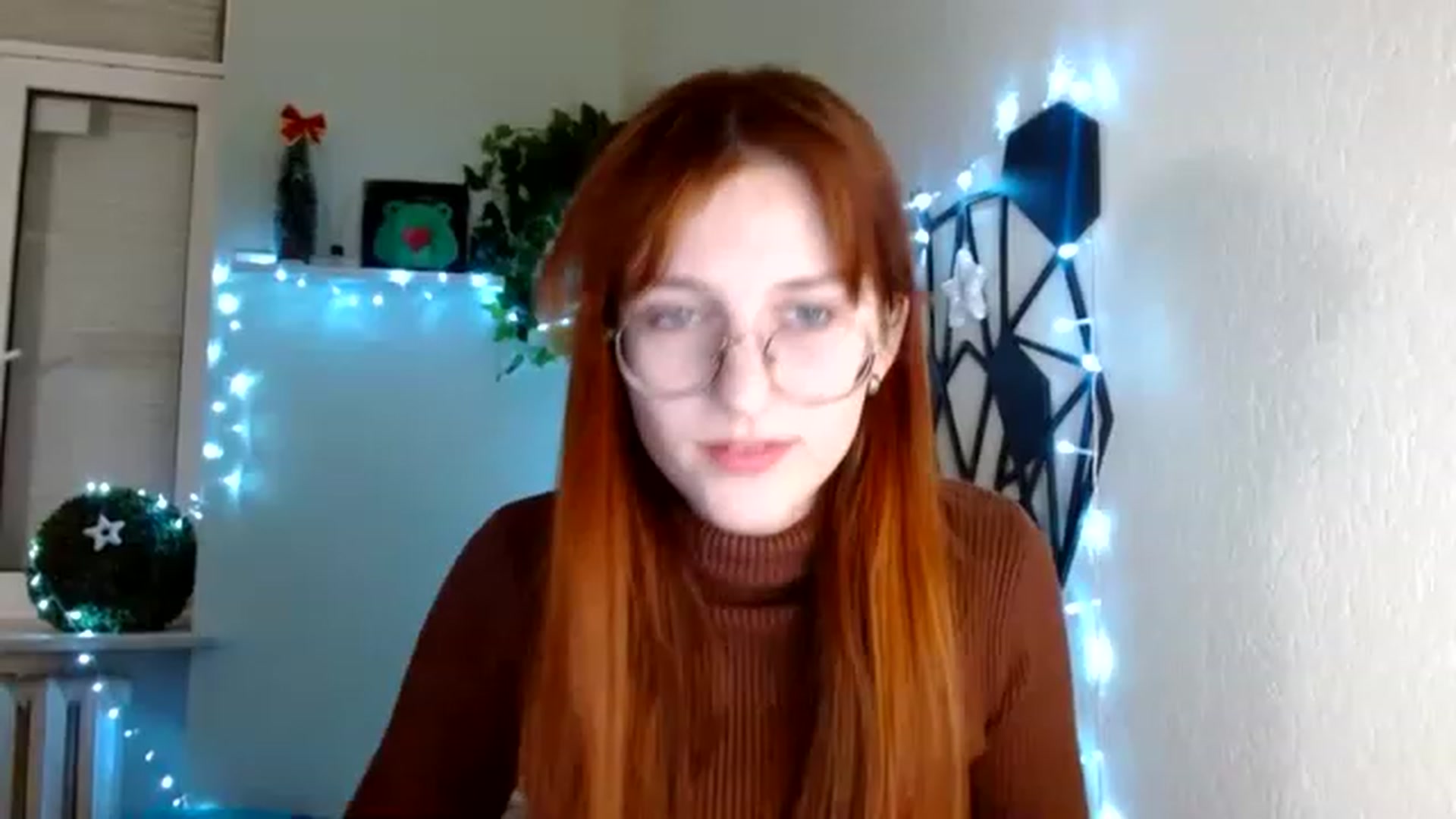 Gallery image thumbnail from Red_Hot_Fox's myfreecams stream on, 12/03/2022, 09:11 image 18 of 20