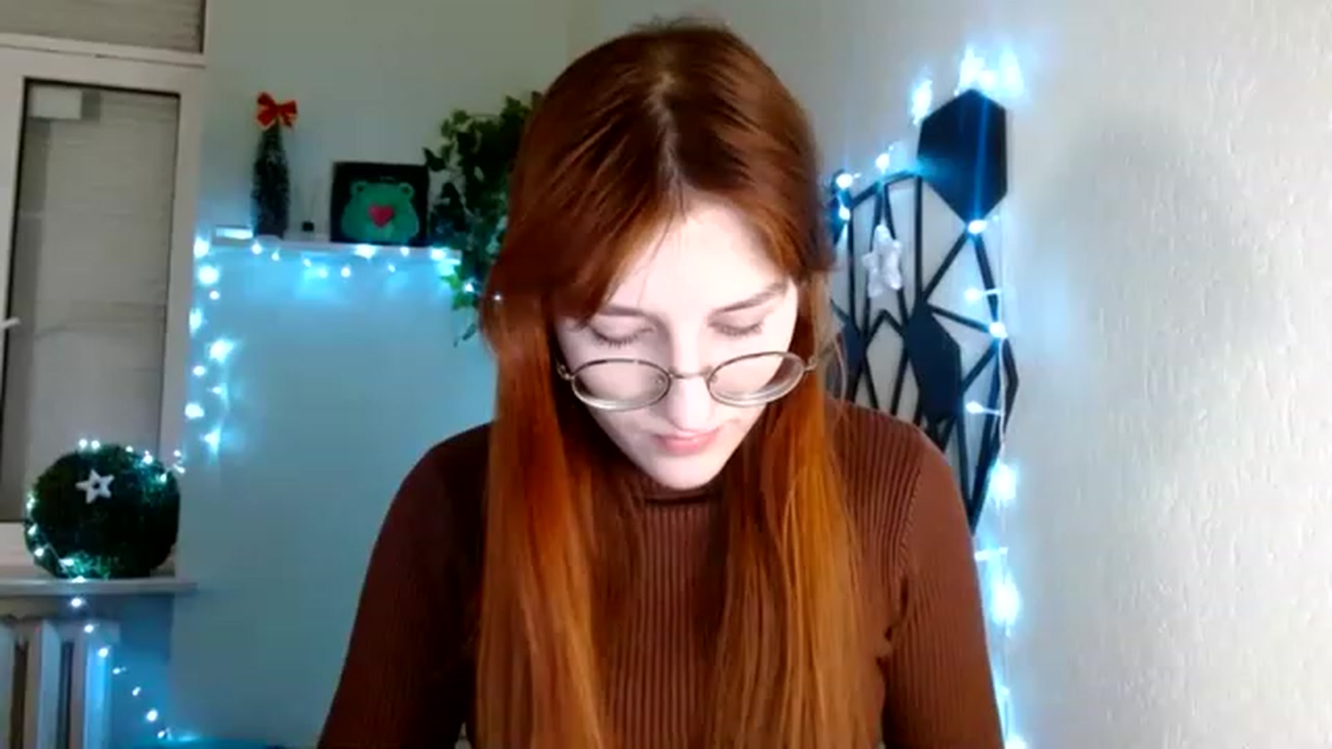 Gallery image thumbnail from Red_Hot_Fox's myfreecams stream on, 12/03/2022, 09:11 image 1 of 20