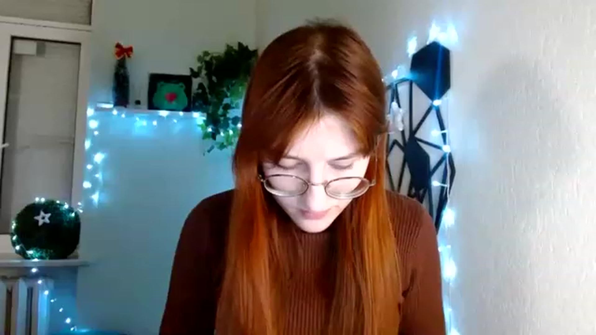 Gallery image thumbnail from Red_Hot_Fox's myfreecams stream on, 12/03/2022, 09:11 image 12 of 20