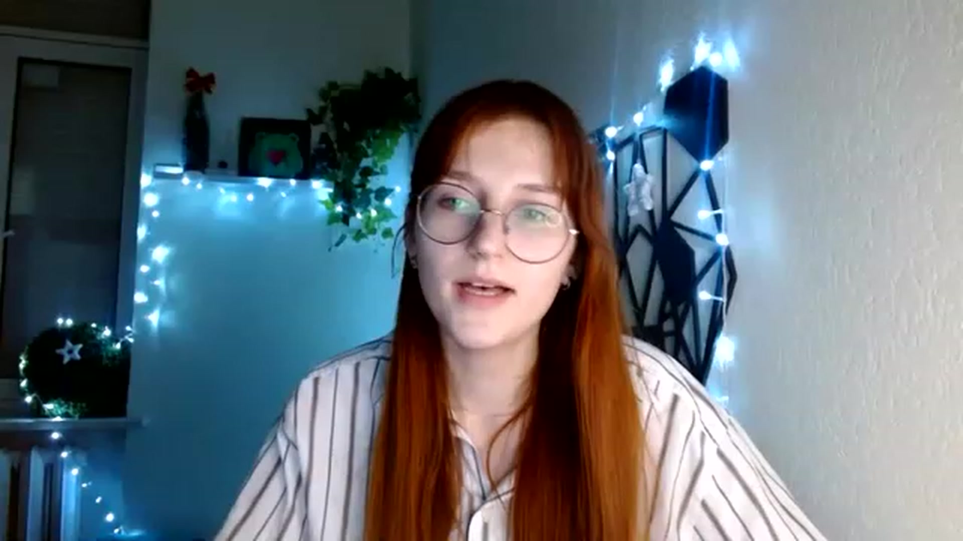 Gallery image thumbnail from Red_Hot_Fox's myfreecams stream on, 12/03/2022, 13:20 image 16 of 20