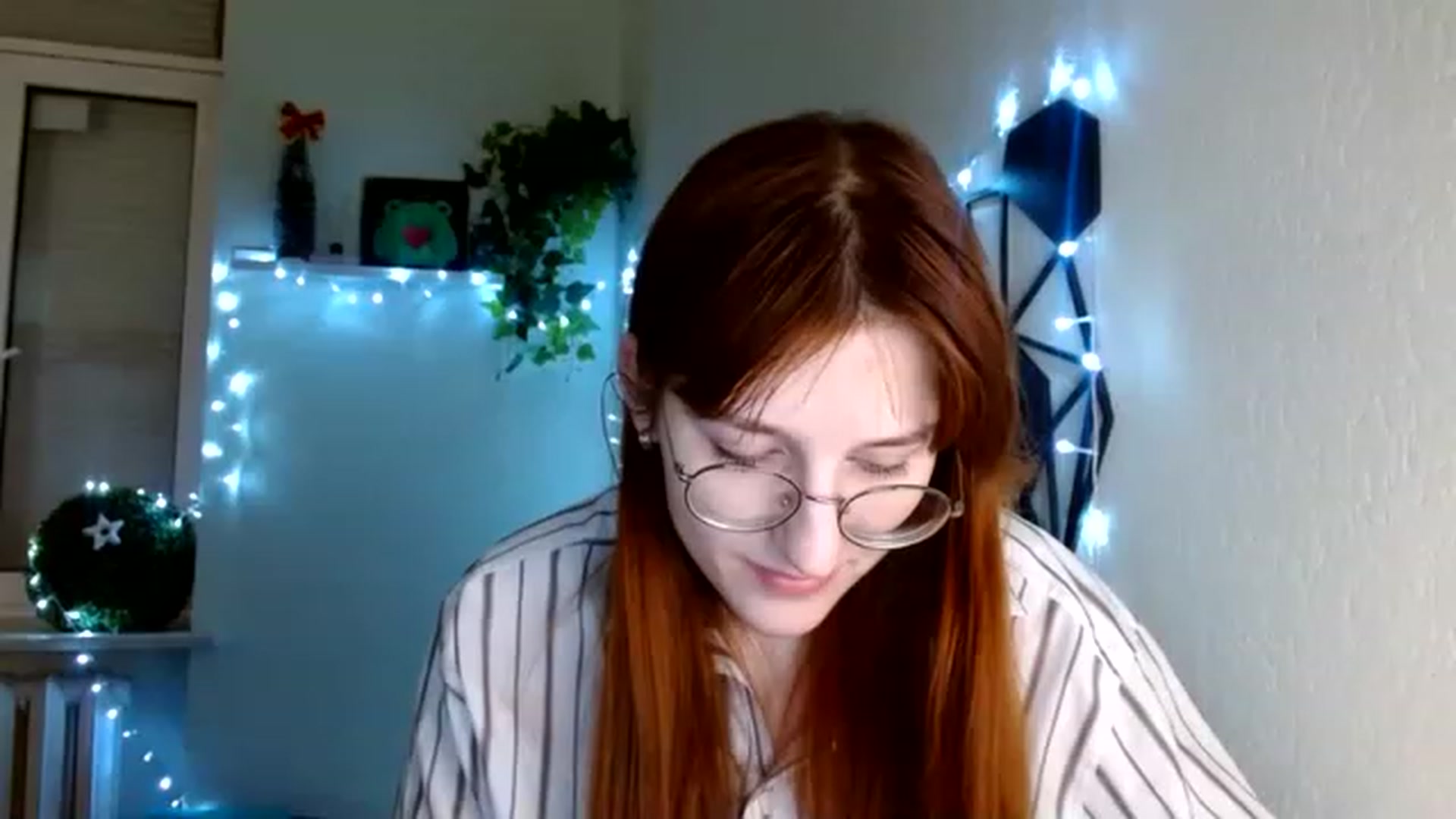 Gallery image thumbnail from Red_Hot_Fox's myfreecams stream on, 12/03/2022, 13:20 image 3 of 20
