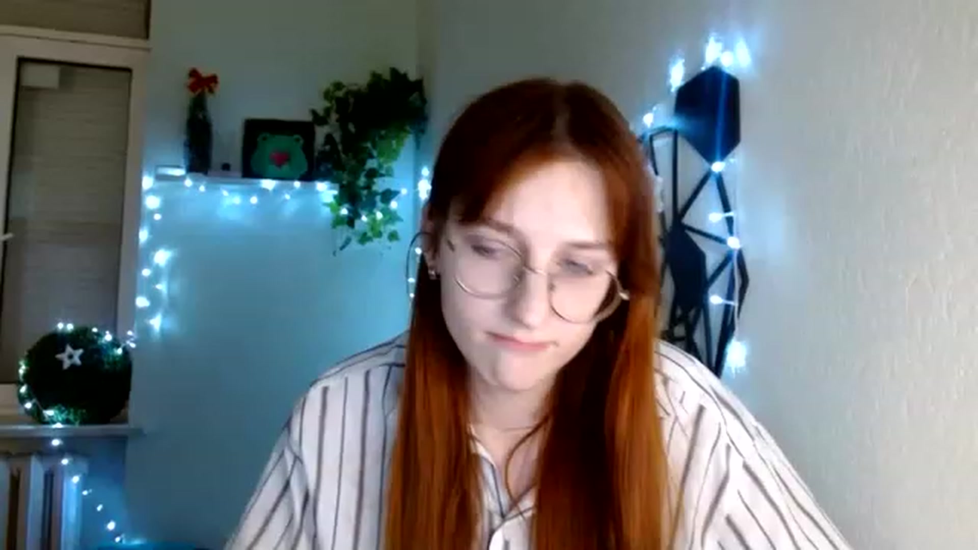 Gallery image thumbnail from Red_Hot_Fox's myfreecams stream on, 12/03/2022, 13:20 image 15 of 20