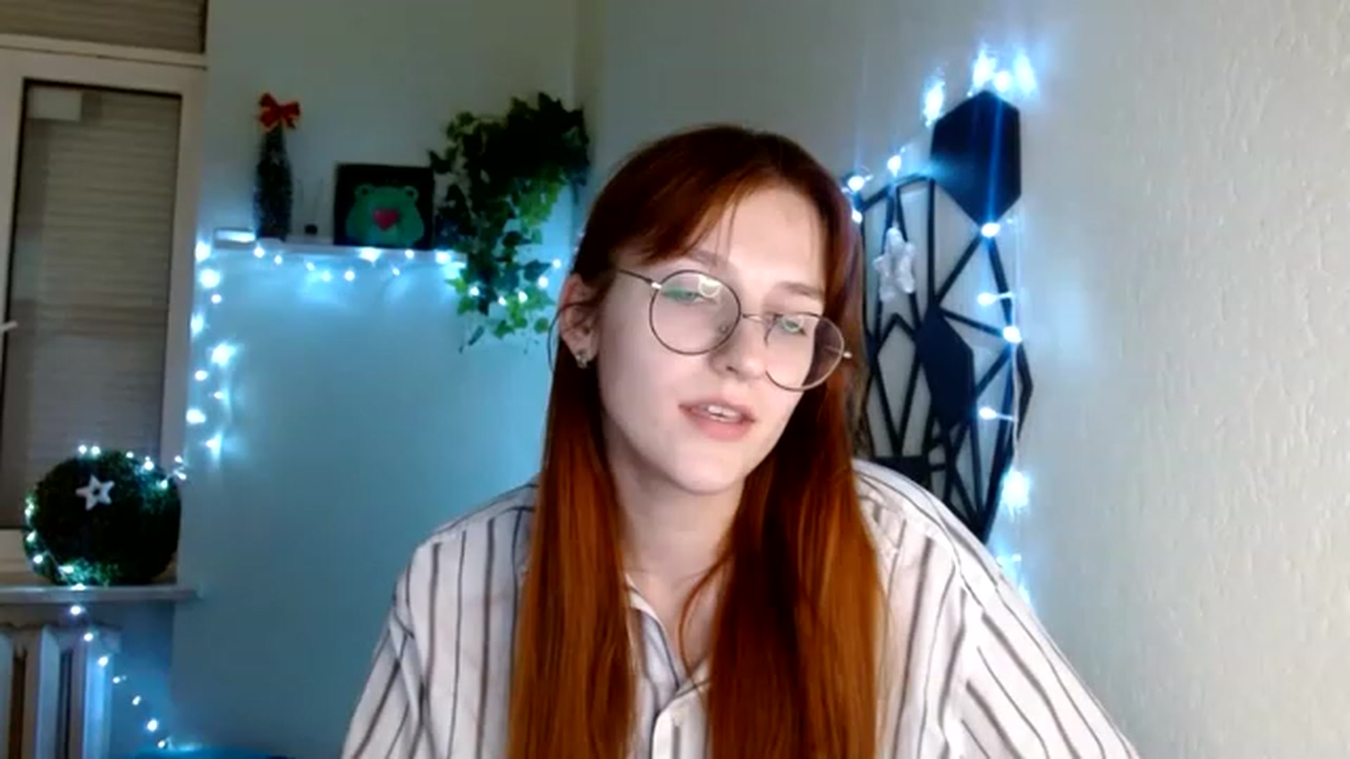 Gallery image thumbnail from Red_Hot_Fox's myfreecams stream on, 12/03/2022, 13:20 image 14 of 20