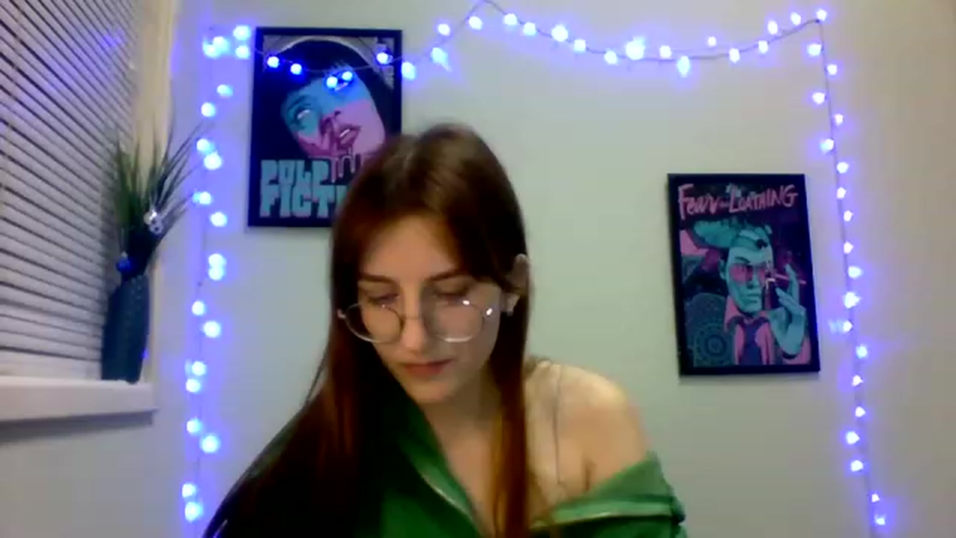 Gallery image thumbnail from Red_Hot_Fox's myfreecams stream on, 12/05/2022, 16:54 image 12 of 20