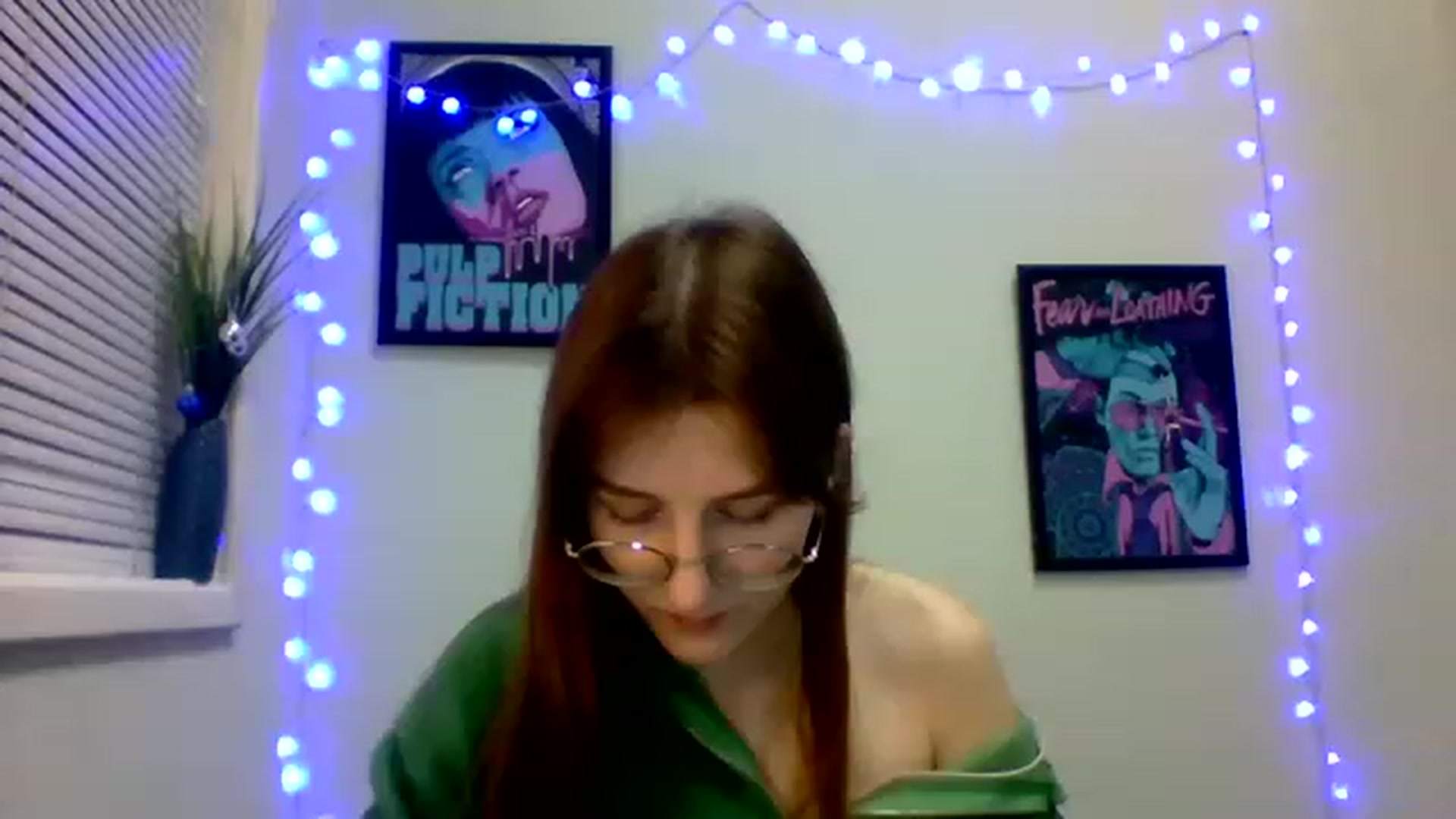 Gallery image thumbnail from Red_Hot_Fox's myfreecams stream on, 12/05/2022, 16:54 image 18 of 20