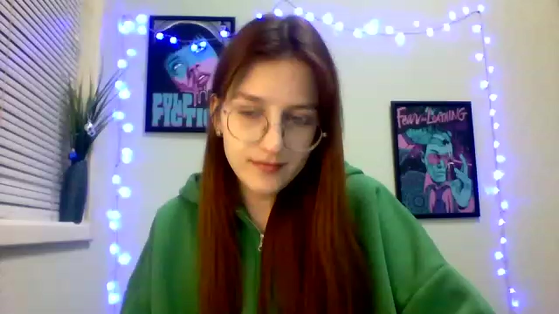Gallery image thumbnail from Red_Hot_Fox's myfreecams stream on, 12/06/2022, 09:25 image 10 of 20