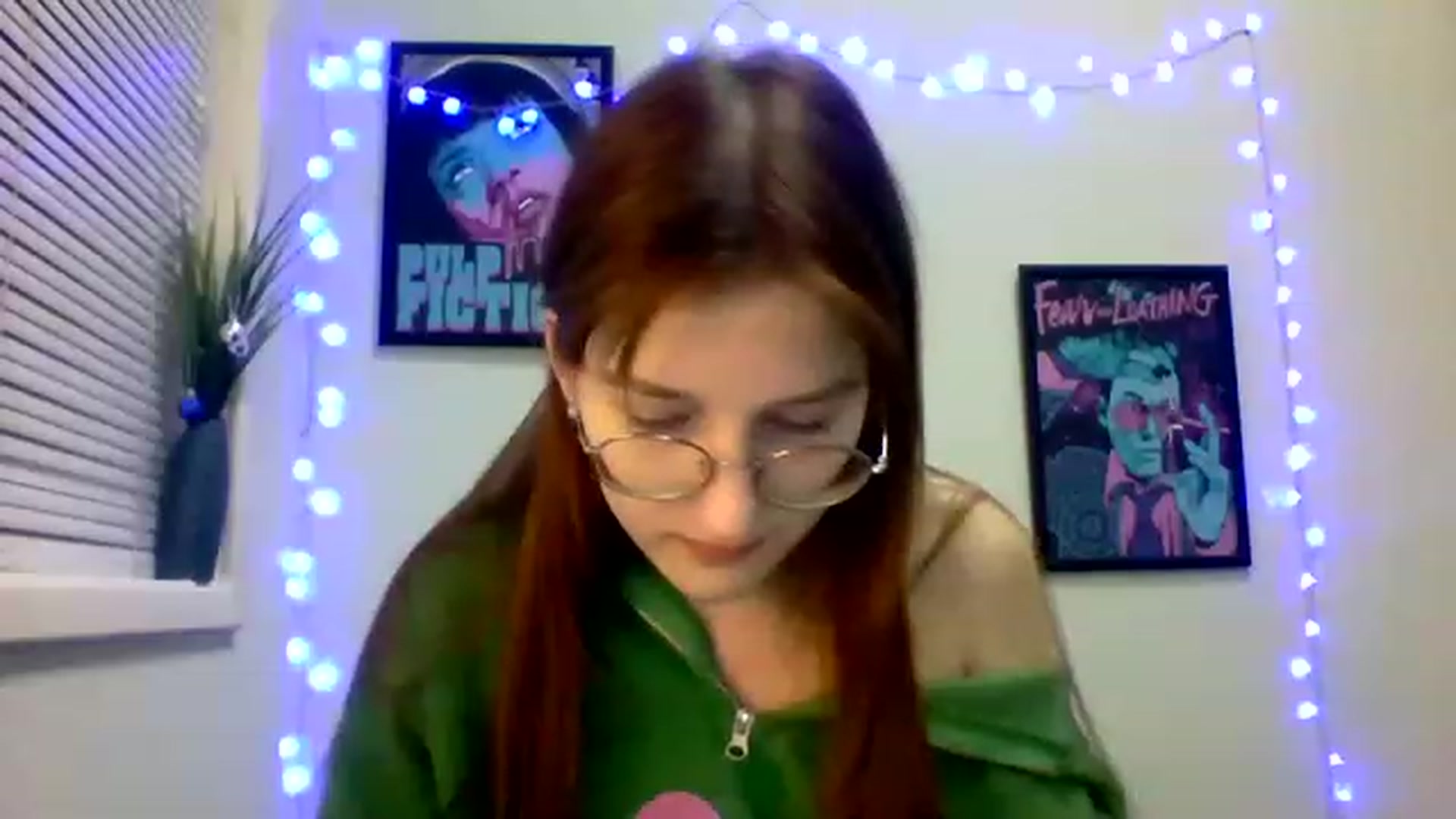 Gallery image thumbnail from Red_Hot_Fox's myfreecams stream on, 12/06/2022, 10:30 image 20 of 20