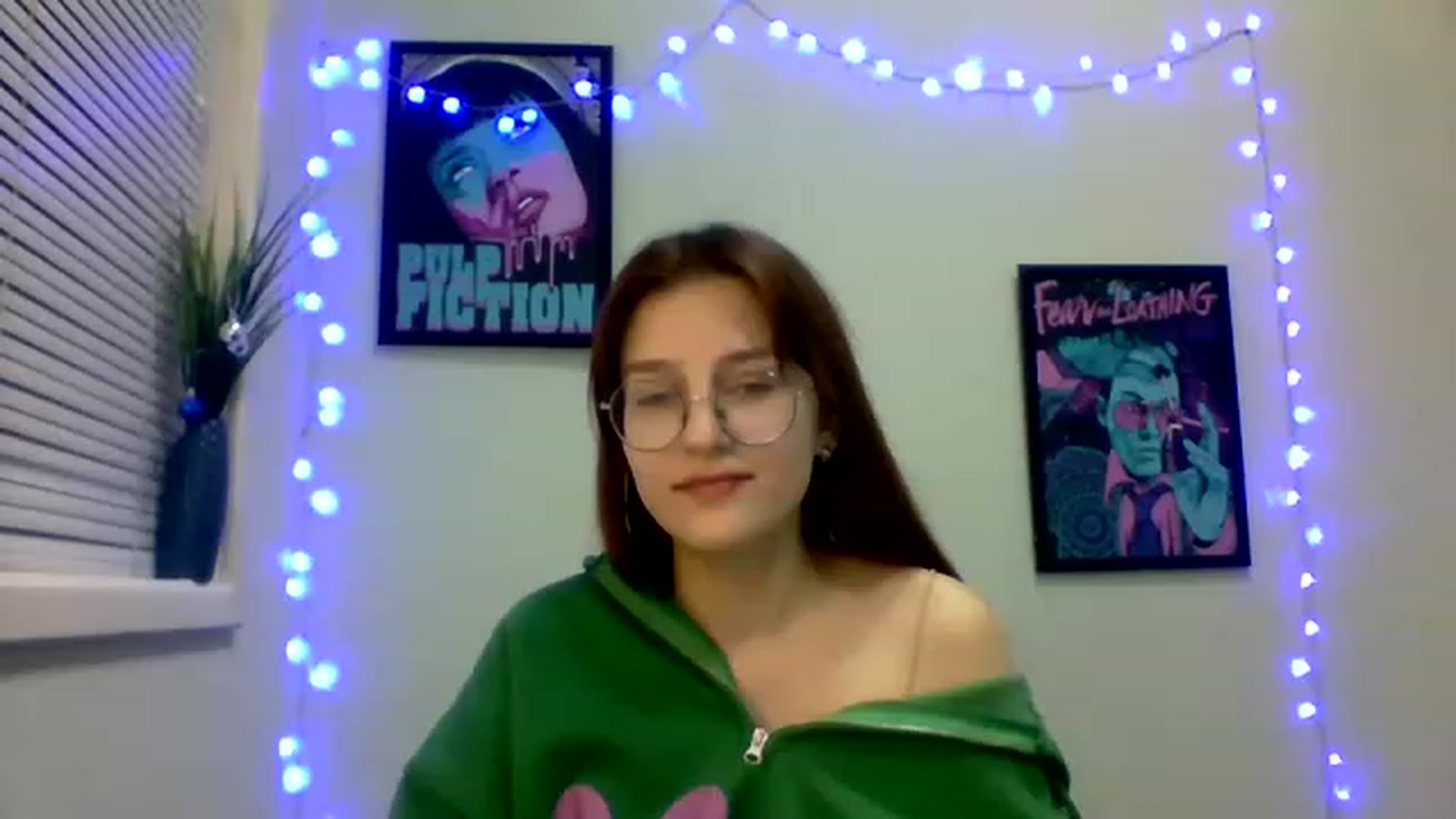 Gallery image thumbnail from Red_Hot_Fox's myfreecams stream on, 12/06/2022, 10:30 image 7 of 20