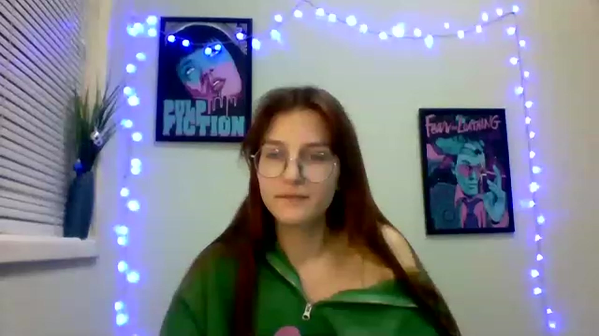Gallery image thumbnail from Red_Hot_Fox's myfreecams stream on, 12/06/2022, 10:30 image 16 of 20