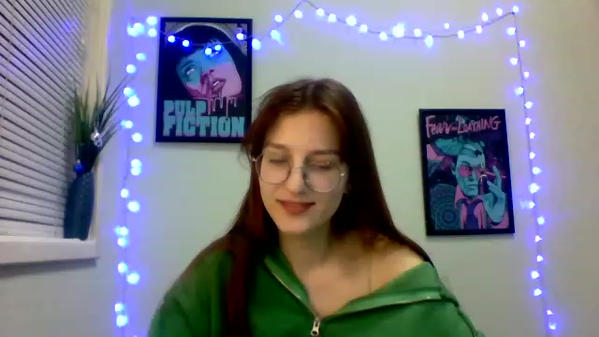 Gallery image thumbnail from Red_Hot_Fox's myfreecams stream on, 12/06/2022, 10:30 image 14 of 20