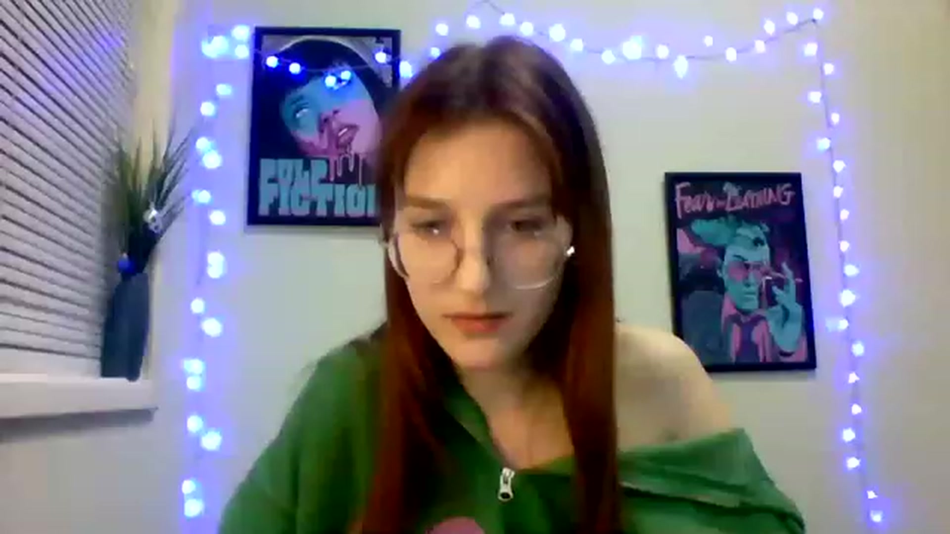Gallery image thumbnail from Red_Hot_Fox's myfreecams stream on, 12/06/2022, 10:43 image 17 of 20