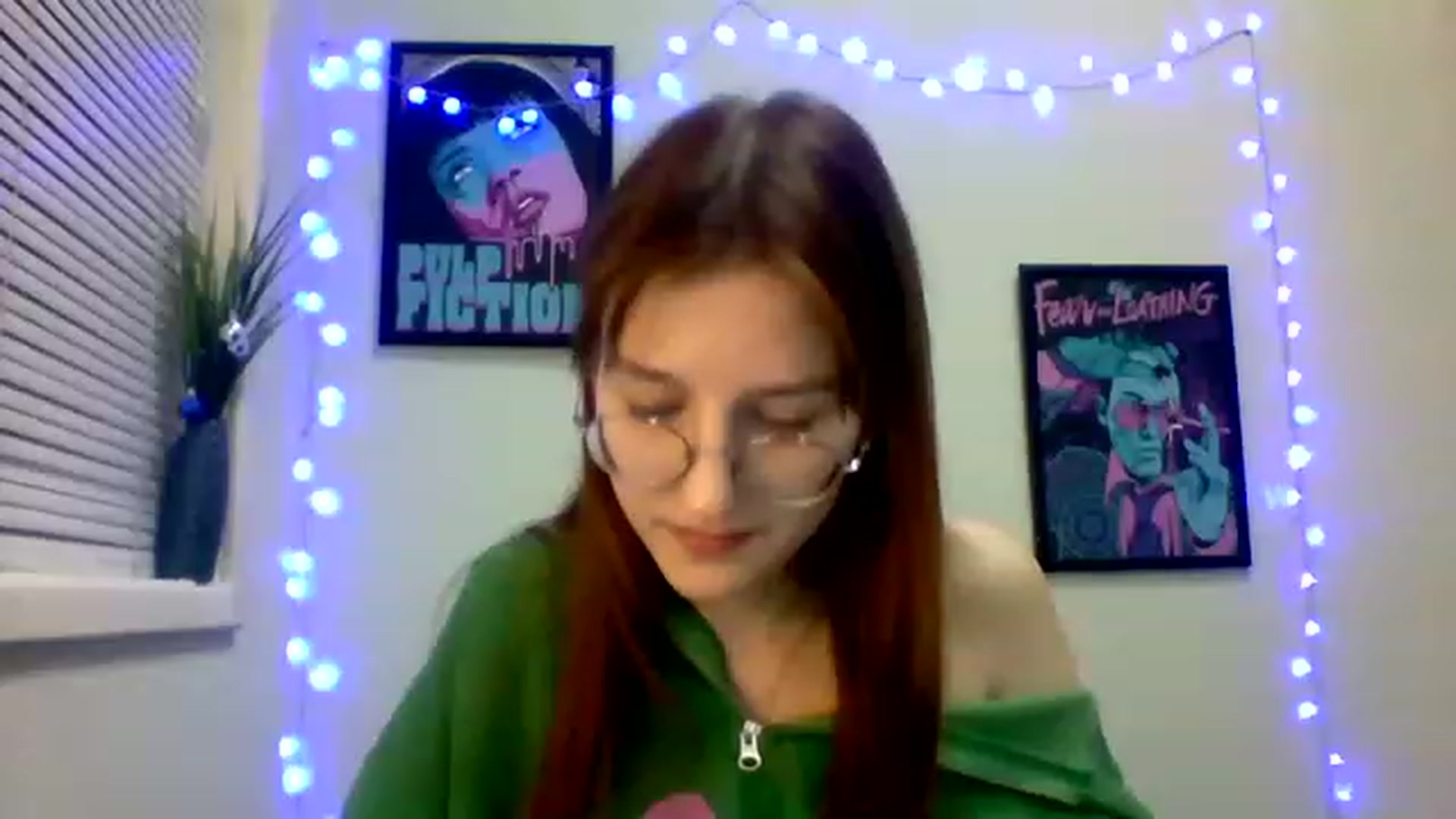 Gallery image thumbnail from Red_Hot_Fox's myfreecams stream on, 12/06/2022, 10:43 image 15 of 20