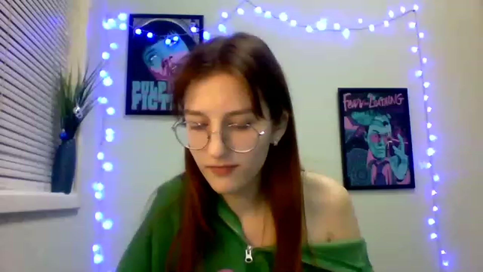 Gallery image thumbnail from Red_Hot_Fox's myfreecams stream on, 12/06/2022, 10:43 image 11 of 20