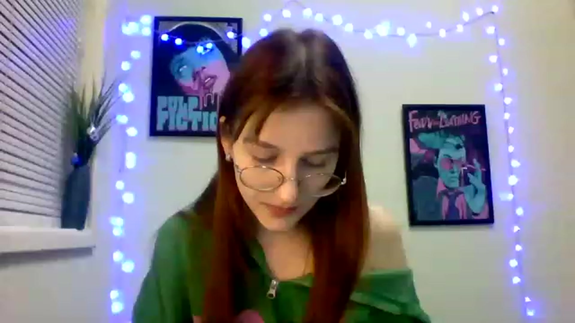 Gallery image thumbnail from Red_Hot_Fox's myfreecams stream on, 12/06/2022, 10:43 image 19 of 20