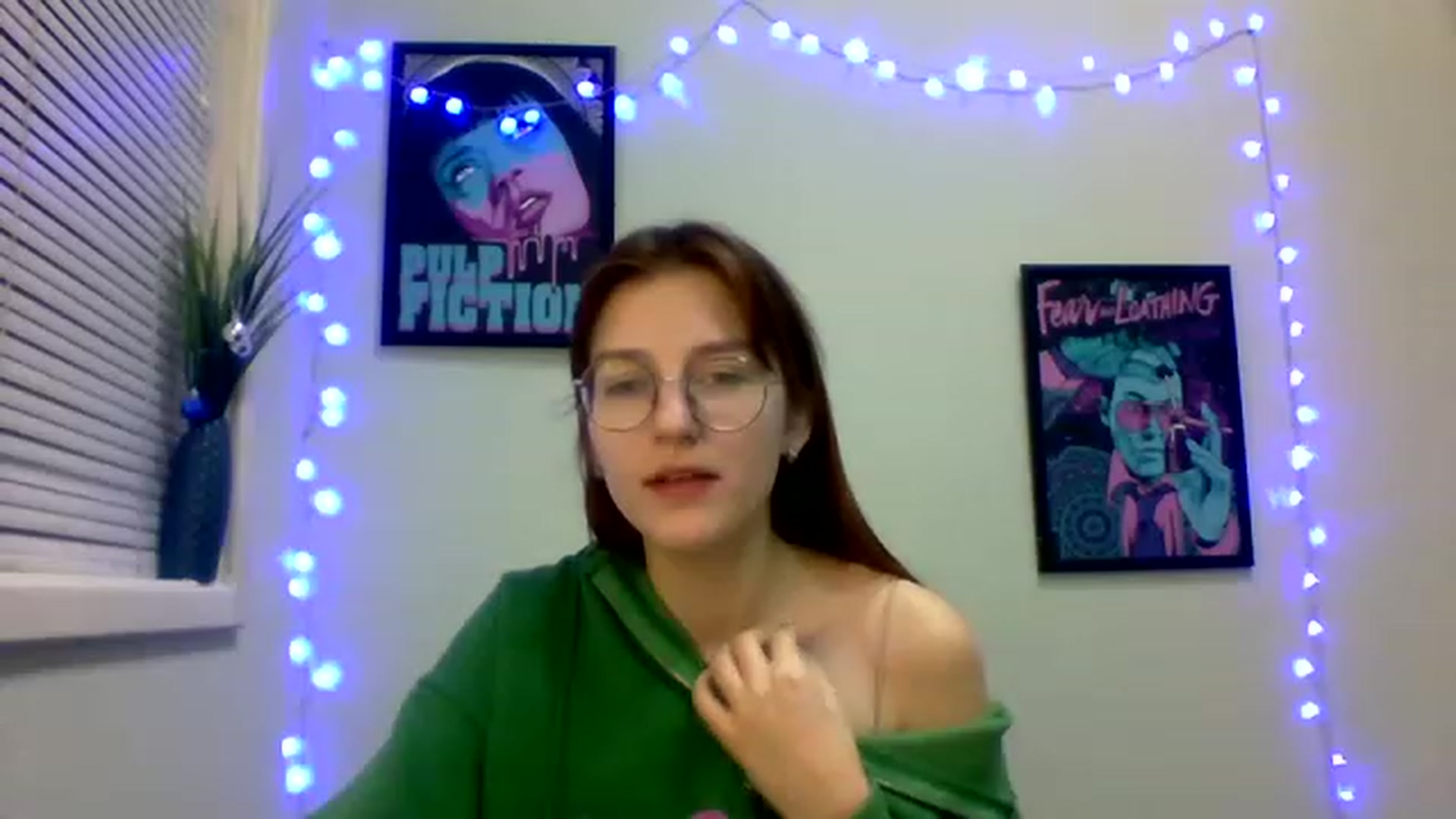 Gallery image thumbnail from Red_Hot_Fox's myfreecams stream on, 12/06/2022, 12:36 image 5 of 20