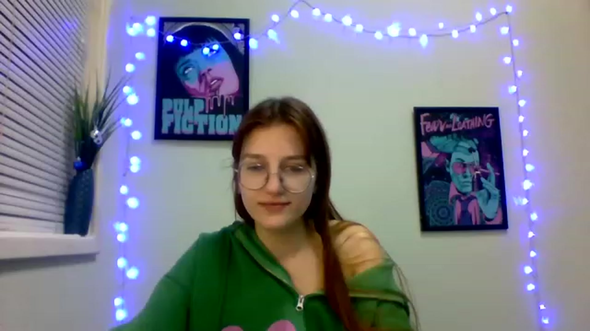 Gallery image thumbnail from Red_Hot_Fox's myfreecams stream on, 12/06/2022, 12:36 image 11 of 20