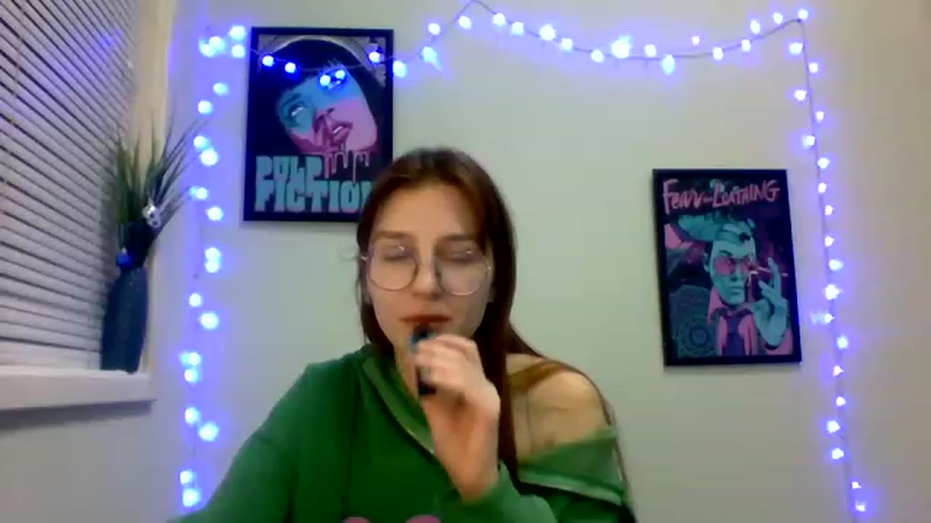 Gallery image thumbnail from Red_Hot_Fox's myfreecams stream on, 12/06/2022, 12:36 image 12 of 20
