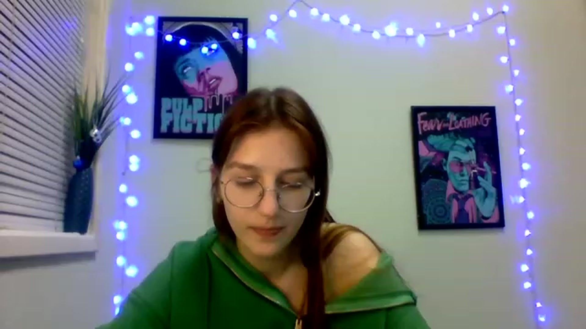 Gallery image thumbnail from Red_Hot_Fox's myfreecams stream on, 12/06/2022, 12:36 image 14 of 20