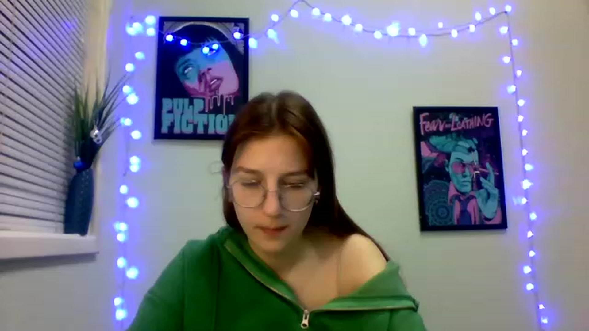 Gallery image thumbnail from Red_Hot_Fox's myfreecams stream on, 12/06/2022, 12:36 image 7 of 20