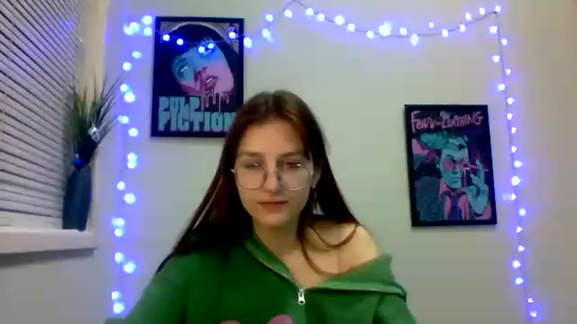 Gallery image thumbnail from Red_Hot_Fox's myfreecams stream on, 12/06/2022, 12:36 image 1 of 20