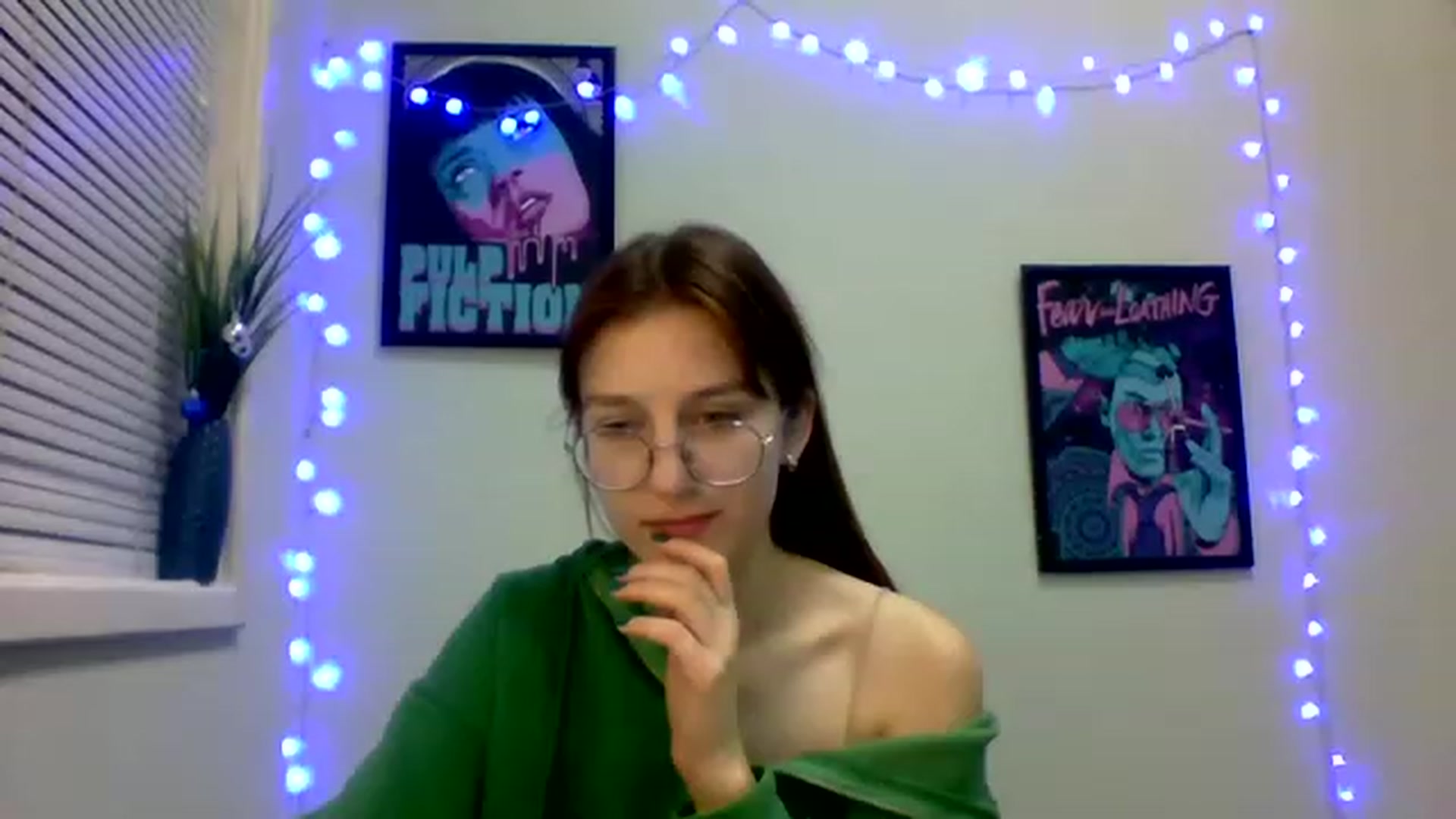 Gallery image thumbnail from Red_Hot_Fox's myfreecams stream on, 12/06/2022, 12:36 image 4 of 20