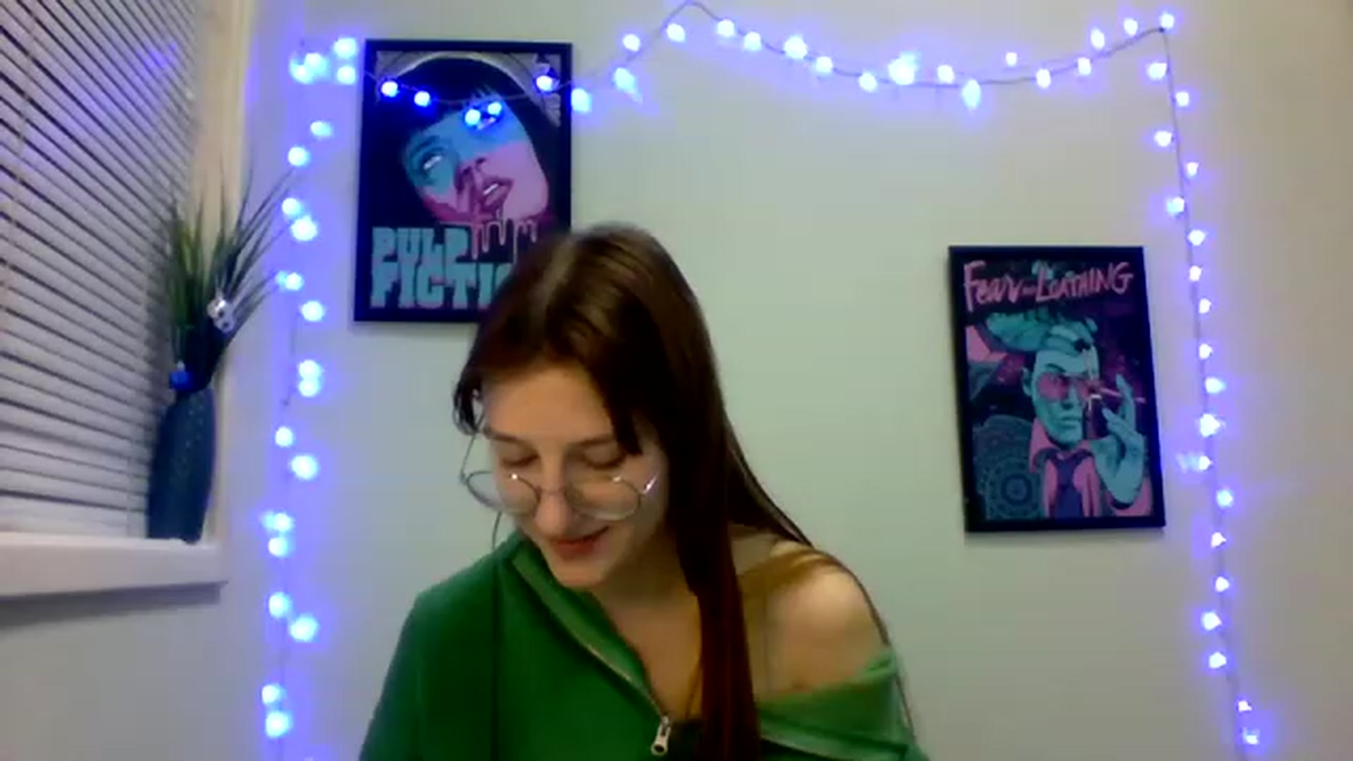 Gallery image thumbnail from Red_Hot_Fox's myfreecams stream on, 12/06/2022, 12:36 image 15 of 20