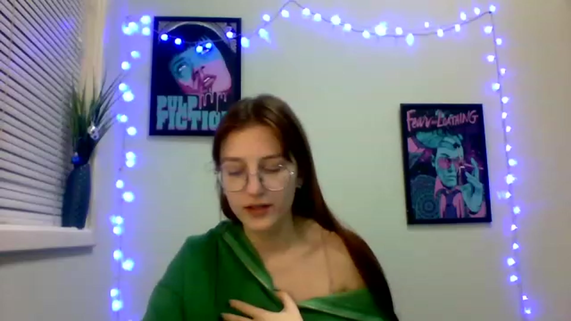 Gallery image thumbnail from Red_Hot_Fox's myfreecams stream on, 12/06/2022, 12:36 image 8 of 20