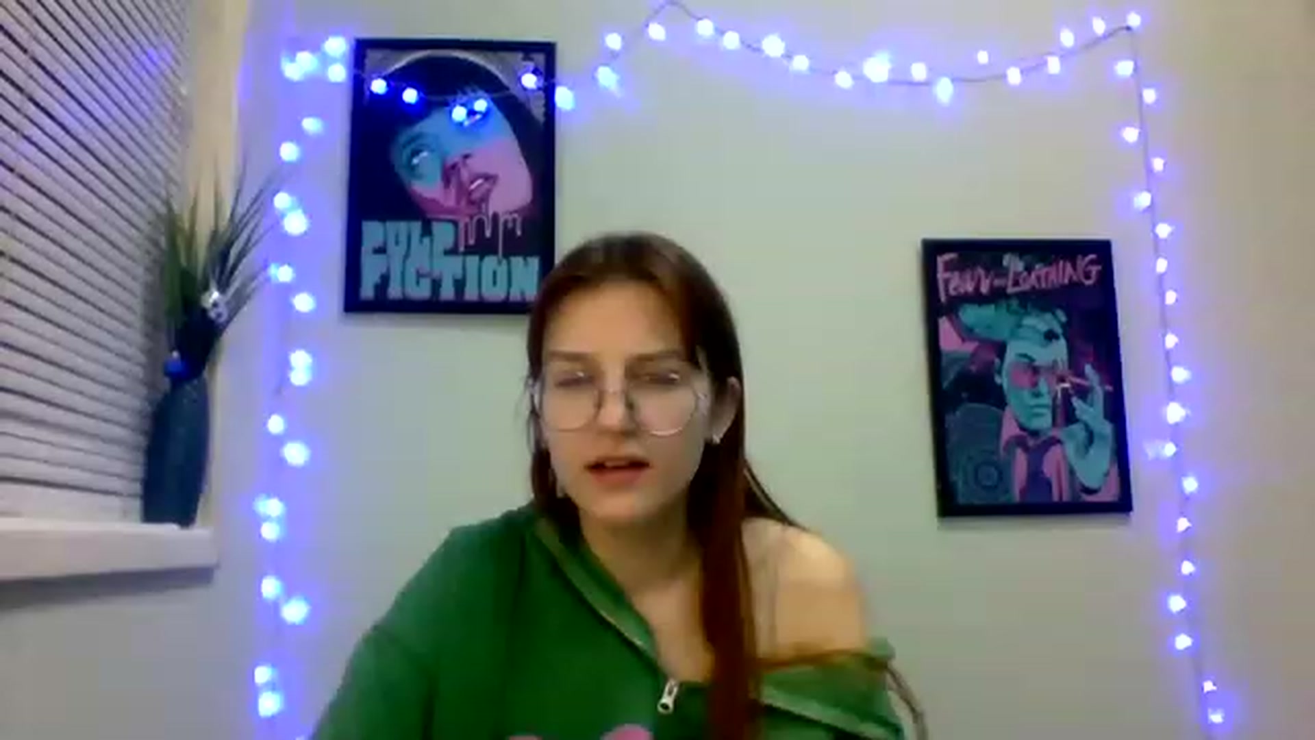 Gallery image thumbnail from Red_Hot_Fox's myfreecams stream on, 12/06/2022, 12:56 image 3 of 20