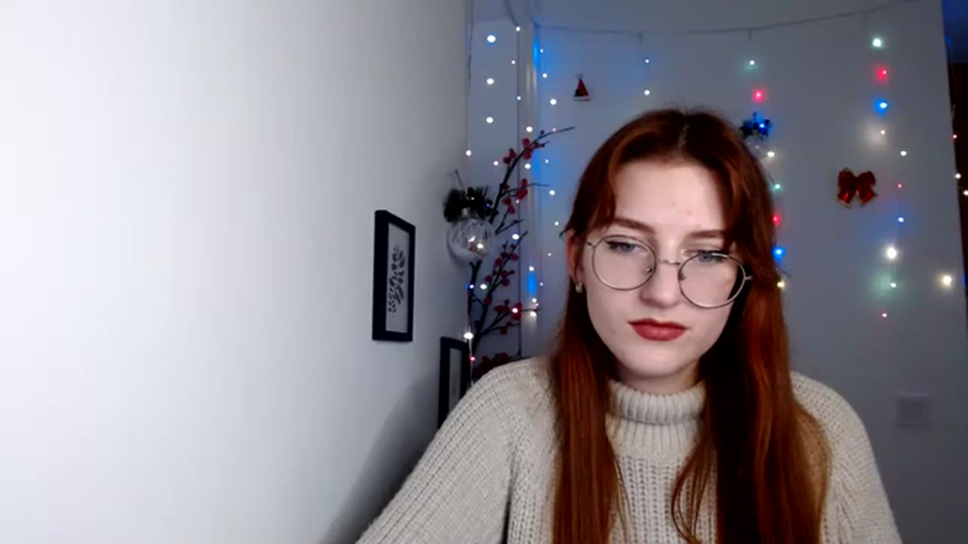 Gallery image thumbnail from Red_Hot_Fox's myfreecams stream on, 12/07/2022, 14:14 image 8 of 20