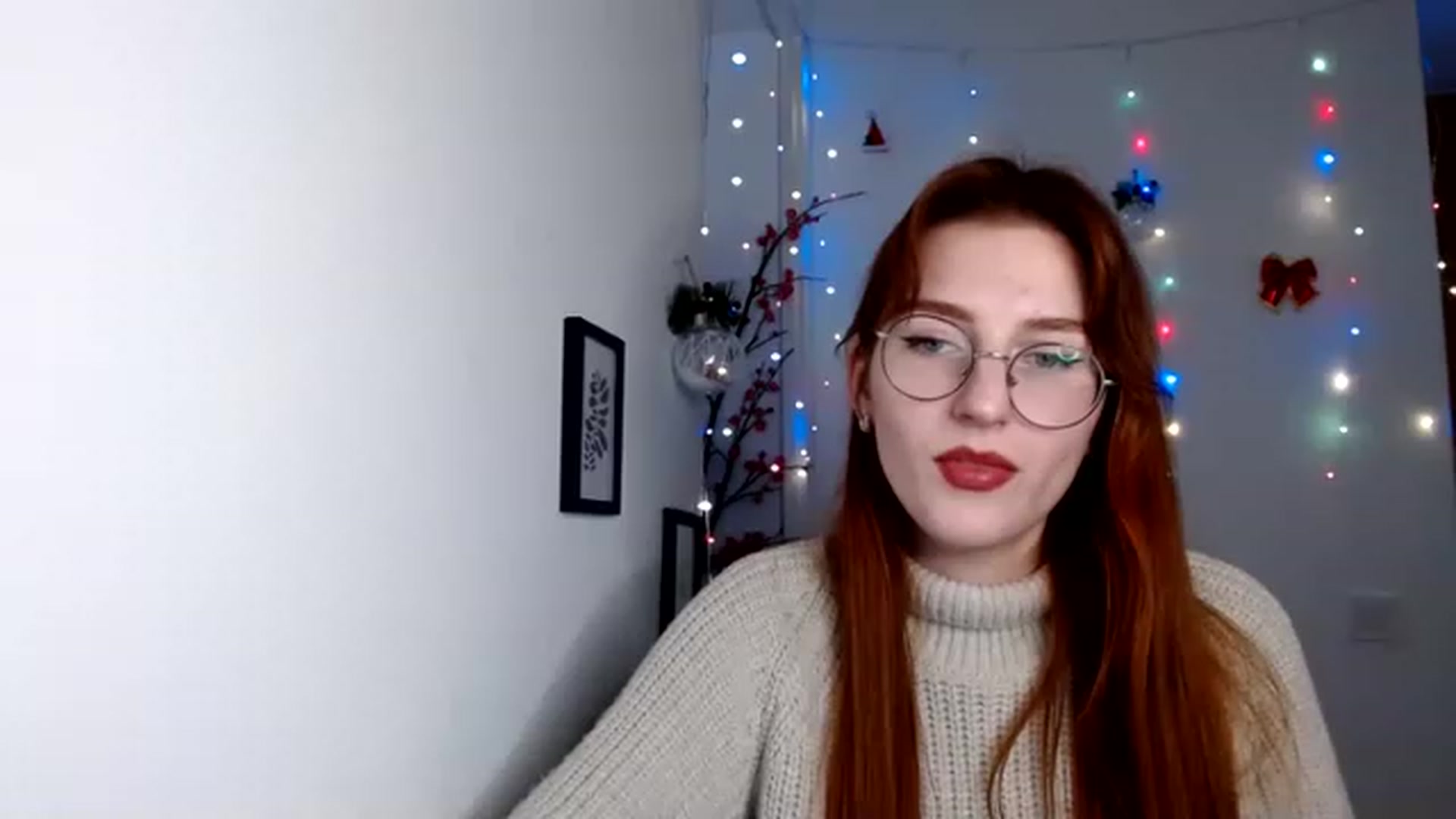 Gallery image thumbnail from Red_Hot_Fox's myfreecams stream on, 12/07/2022, 14:14 image 17 of 20