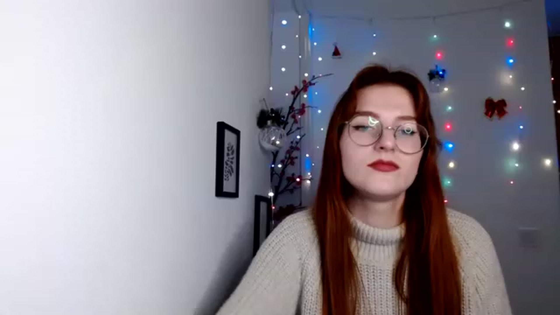 Gallery image thumbnail from Red_Hot_Fox's myfreecams stream on, 12/07/2022, 14:14 image 2 of 20