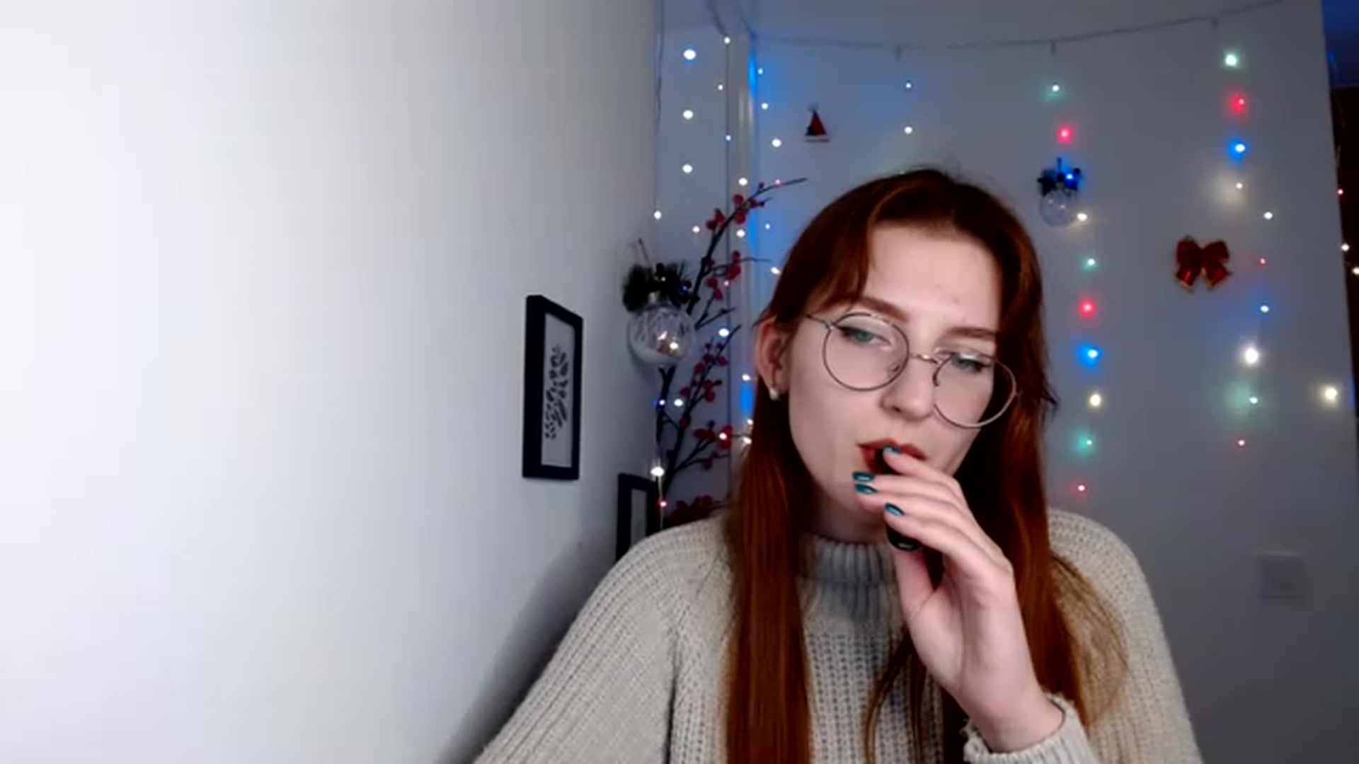 Gallery image thumbnail from Red_Hot_Fox's myfreecams stream on, 12/07/2022, 14:14 image 20 of 20