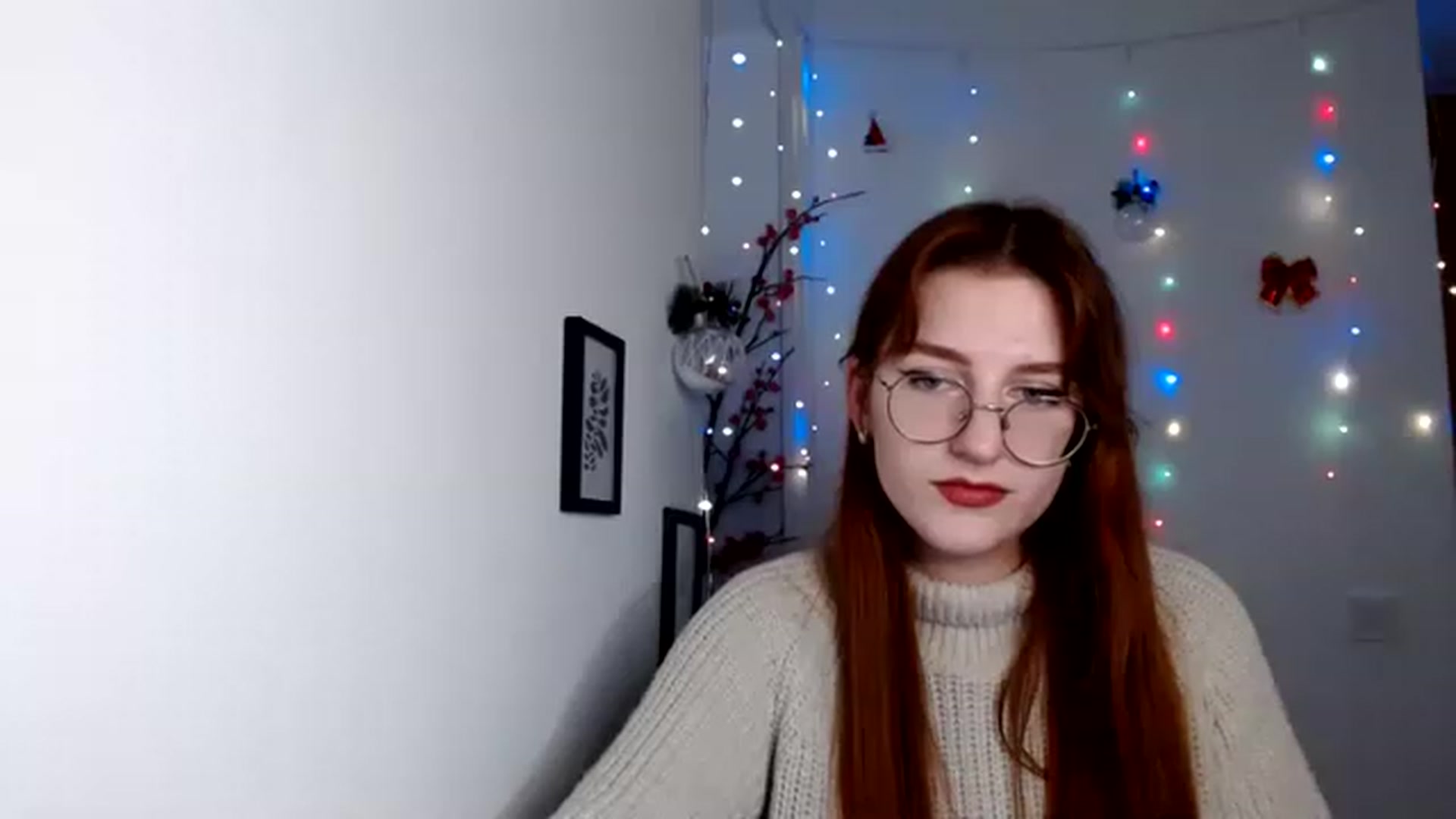 Gallery image thumbnail from Red_Hot_Fox's myfreecams stream on, 12/07/2022, 14:14 image 3 of 20
