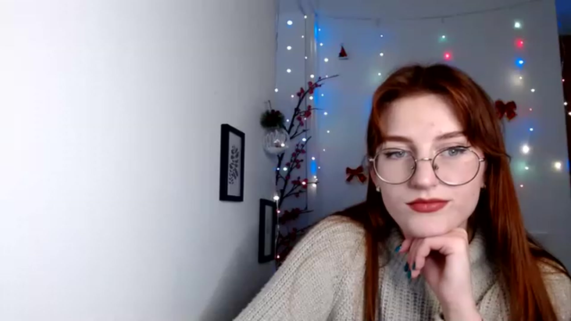 Gallery image thumbnail from Red_Hot_Fox's myfreecams stream on, 12/07/2022, 14:47 image 2 of 20