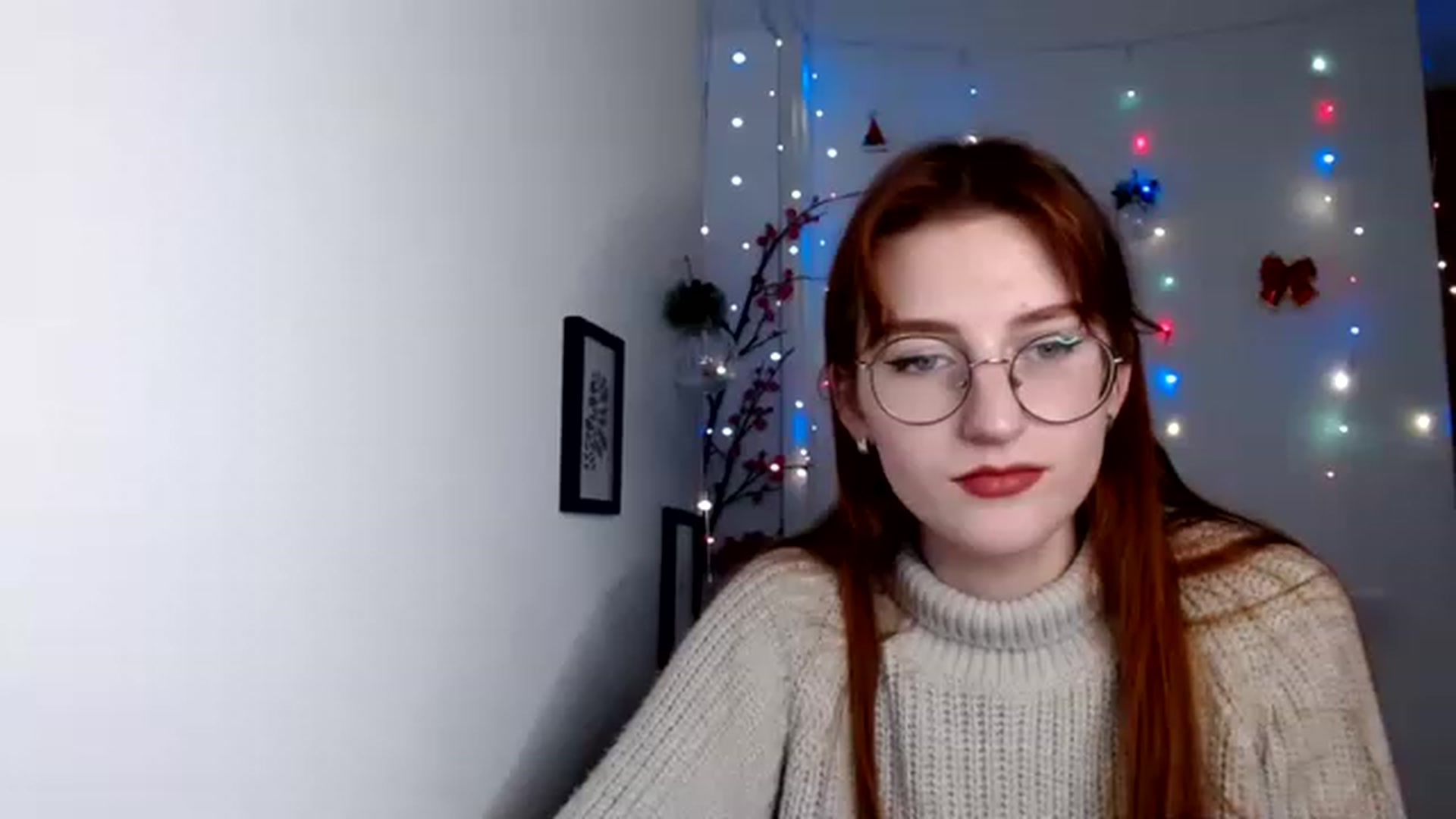 Gallery image thumbnail from Red_Hot_Fox's myfreecams stream on, 12/07/2022, 14:47 image 8 of 20