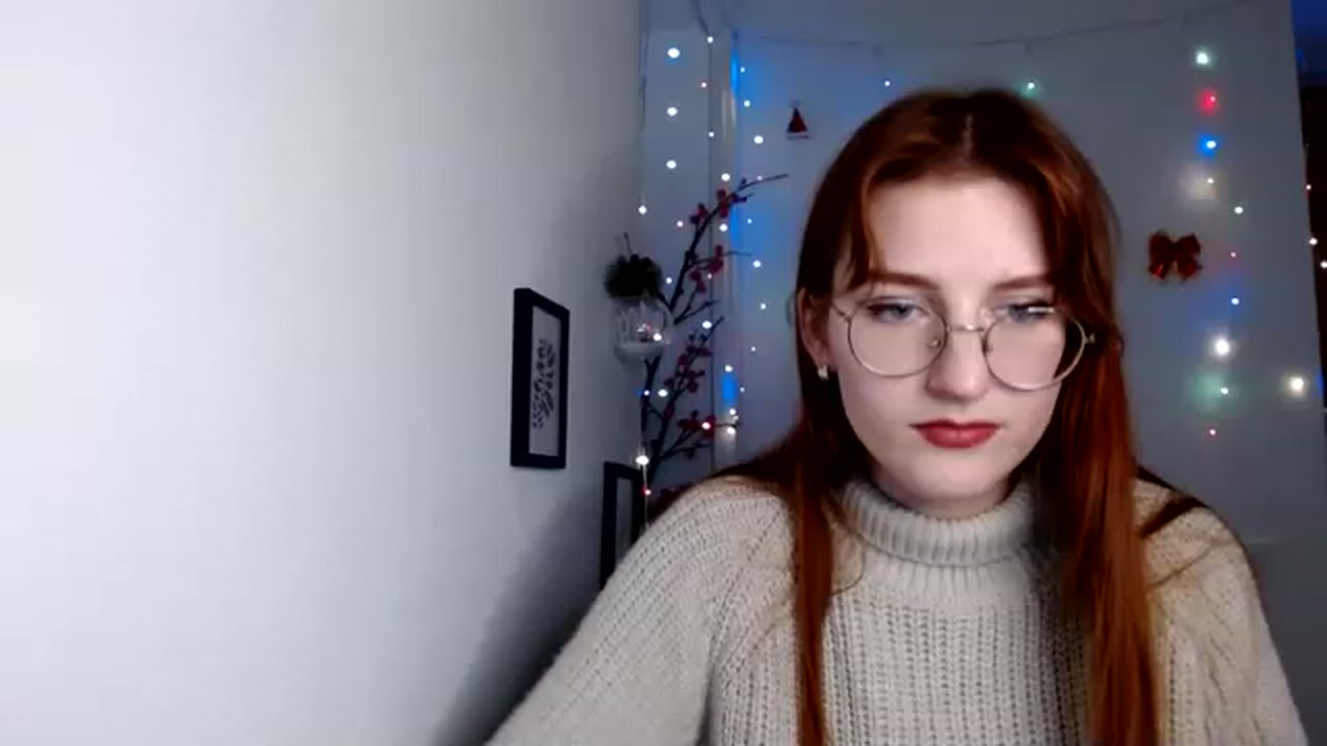 Gallery image thumbnail from Red_Hot_Fox's myfreecams stream on, 12/07/2022, 14:47 image 15 of 20