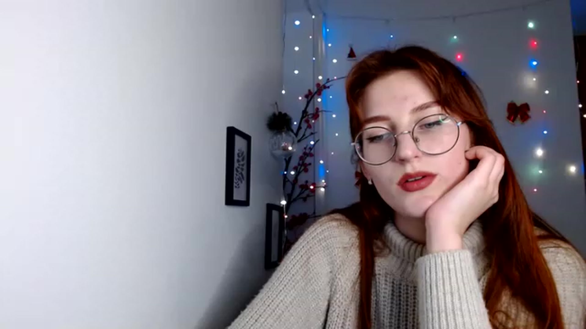 Gallery image thumbnail from Red_Hot_Fox's myfreecams stream on, 12/07/2022, 14:47 image 7 of 20
