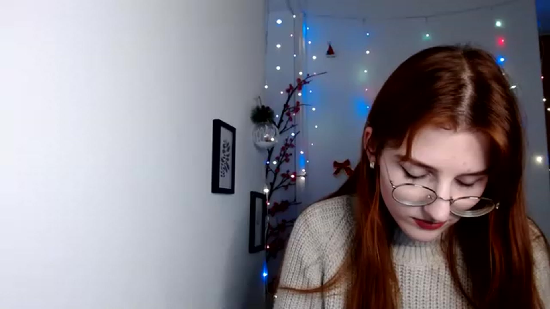 Gallery image thumbnail from Red_Hot_Fox's myfreecams stream on, 12/07/2022, 16:26 image 9 of 20