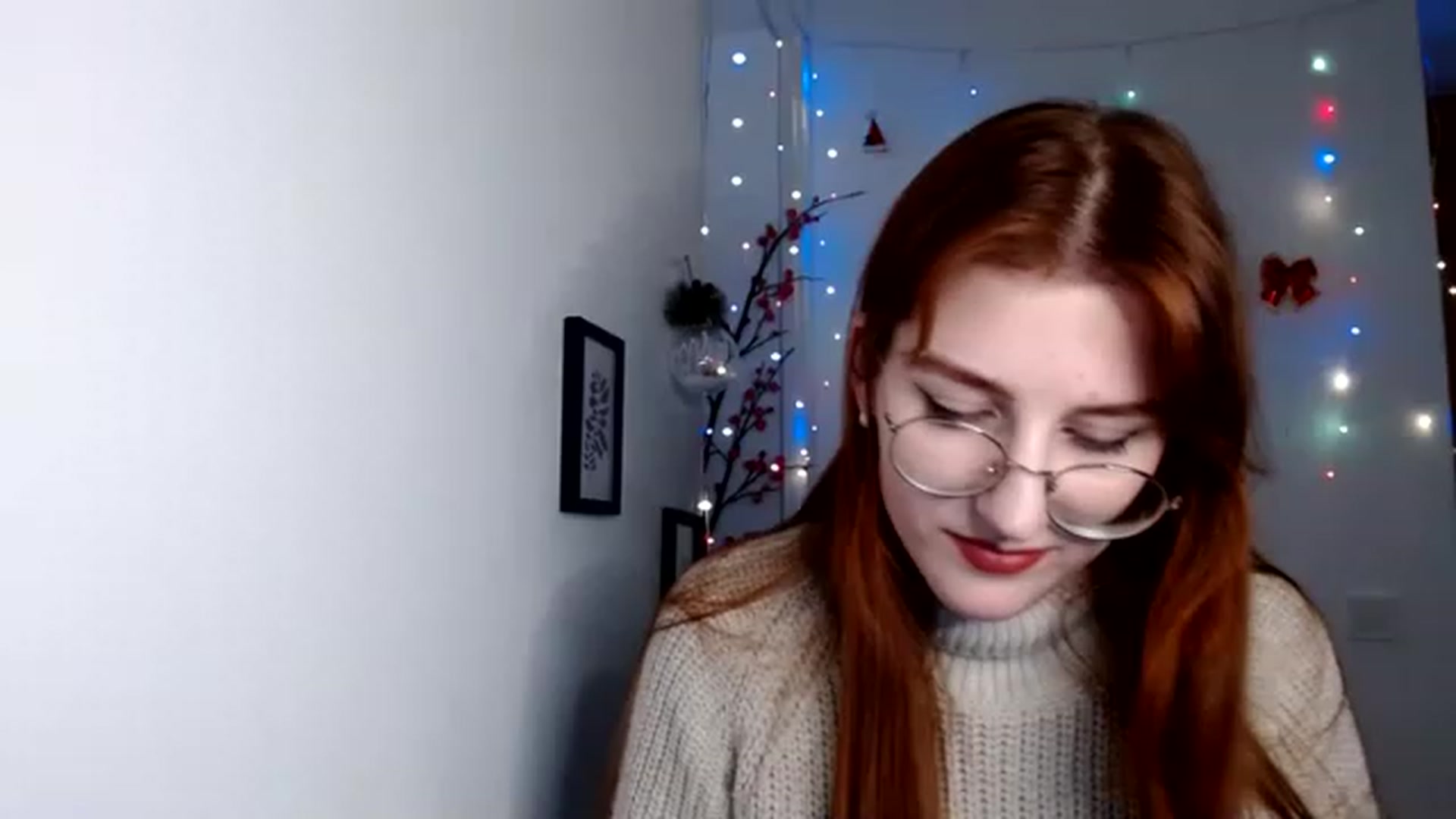 Gallery image thumbnail from Red_Hot_Fox's myfreecams stream on, 12/07/2022, 16:26 image 5 of 20