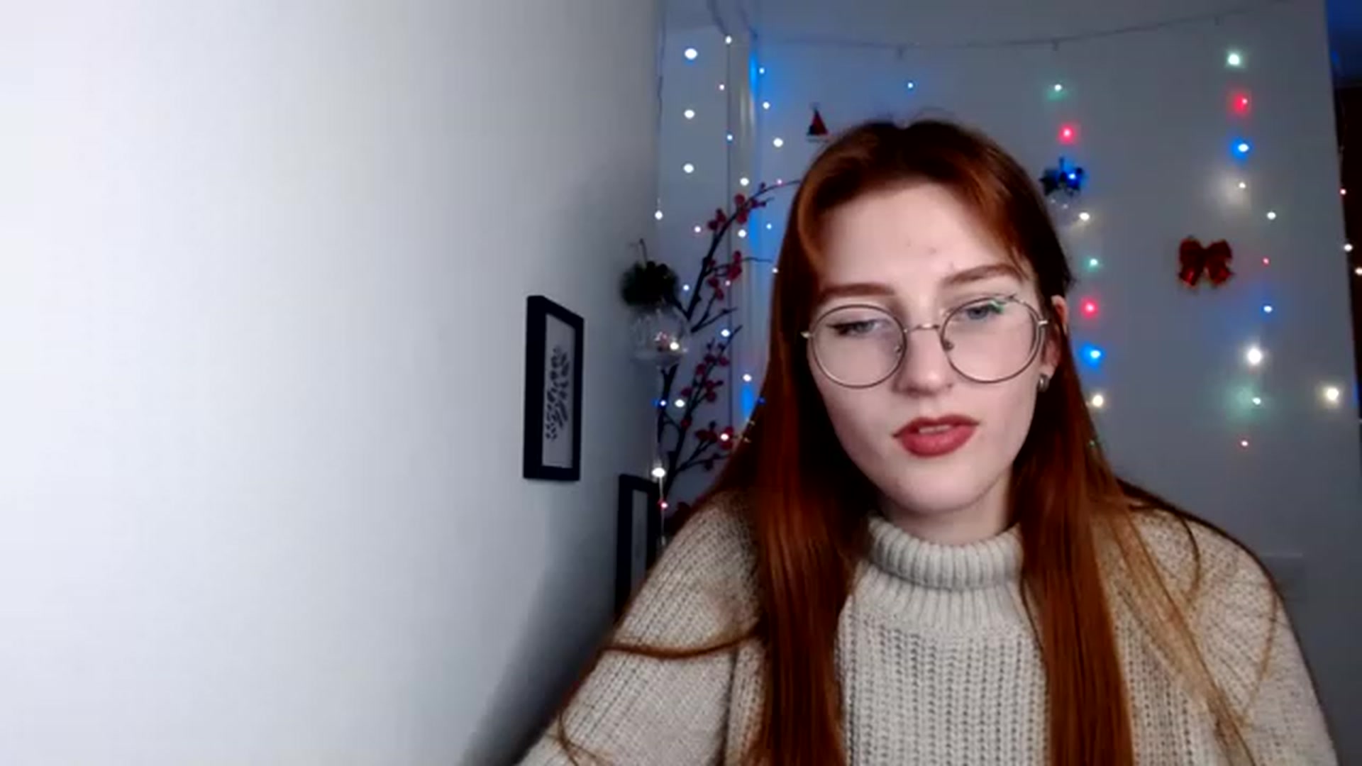 Gallery image thumbnail from Red_Hot_Fox's myfreecams stream on, 12/07/2022, 16:26 image 1 of 20