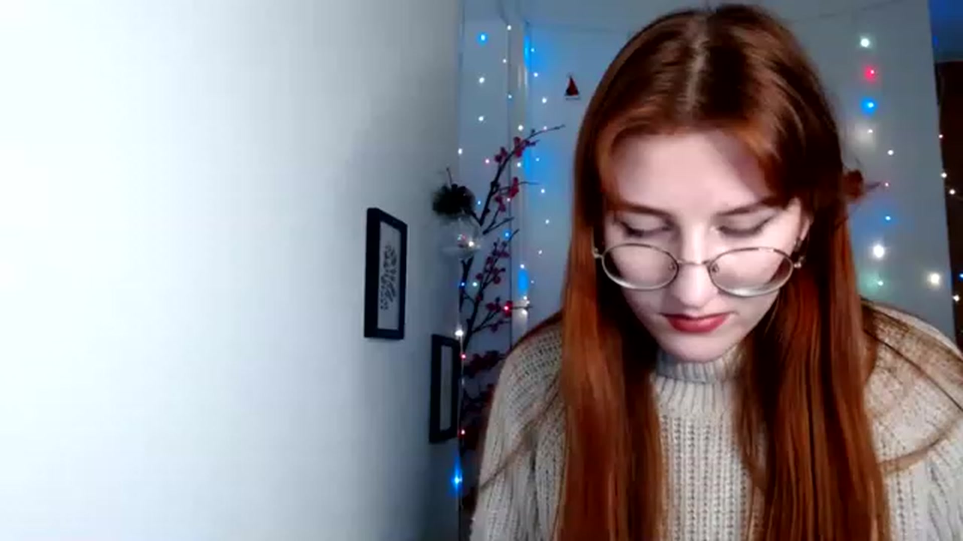 Gallery image thumbnail from Red_Hot_Fox's myfreecams stream on, 12/07/2022, 16:26 image 18 of 20